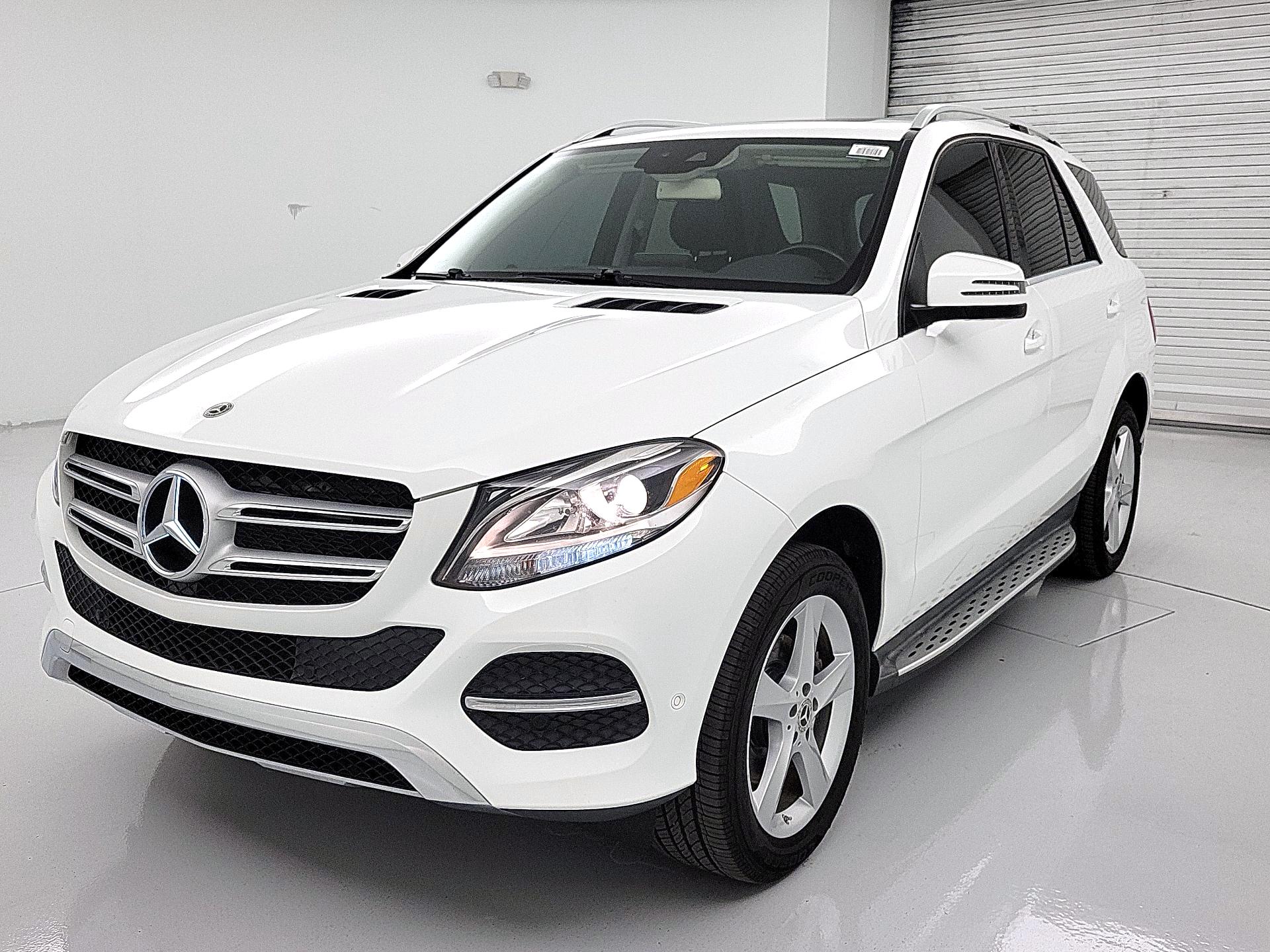 Thumbnail: 2017 Mercedes-Benz GLE - 3