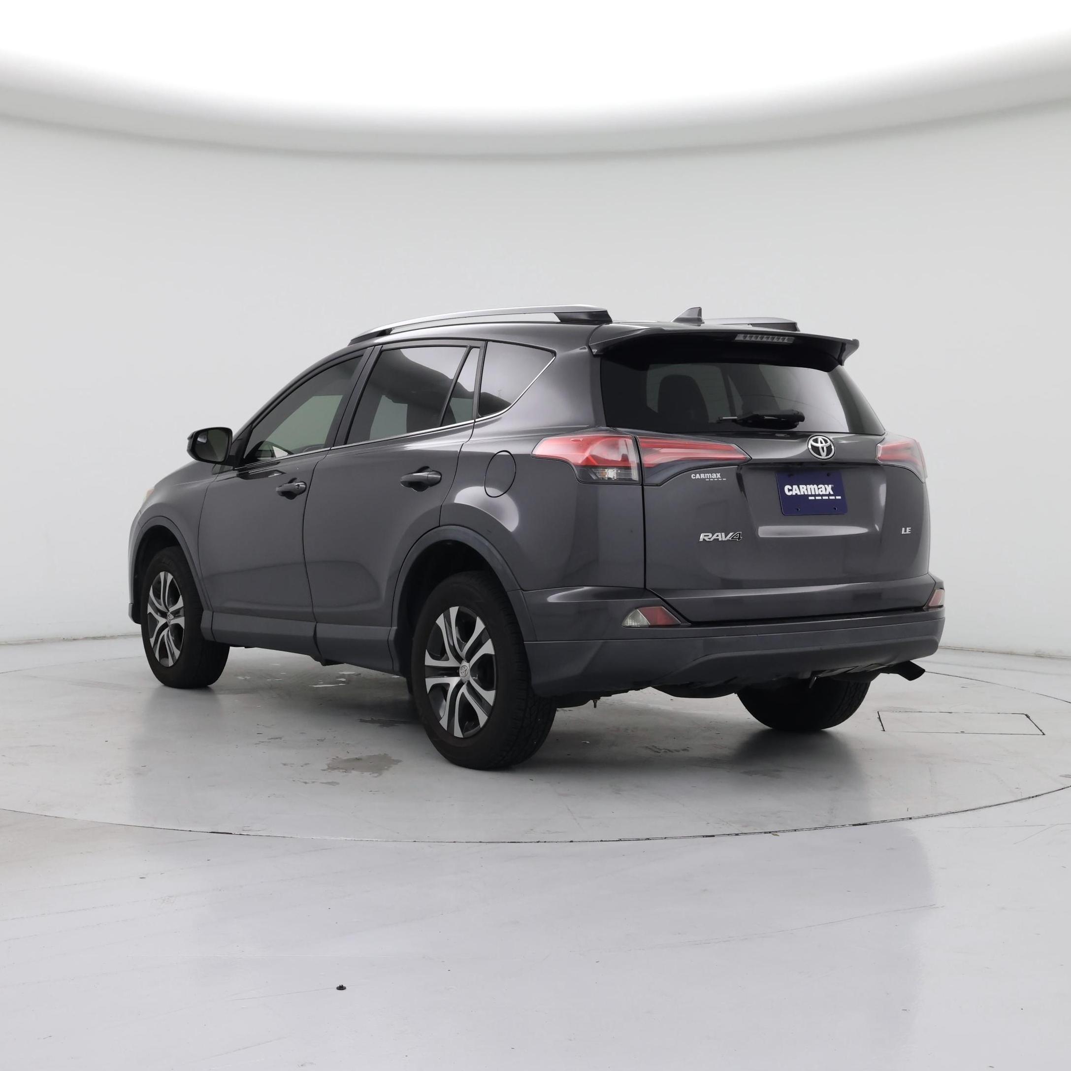 Thumbnail: 2018 Toyota RAV4 - 2