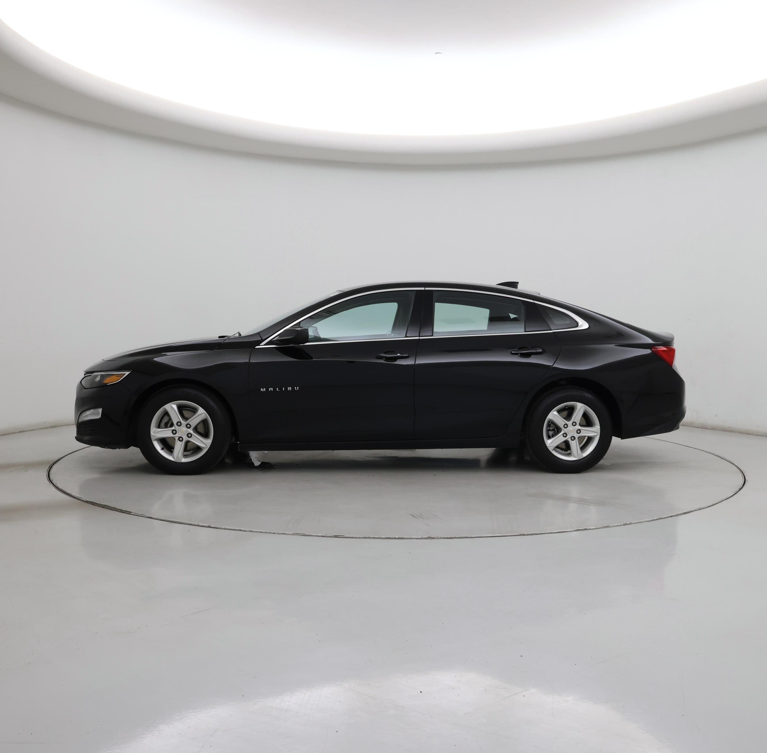 Thumbnail: 2024 Chevrolet Malibu - 3