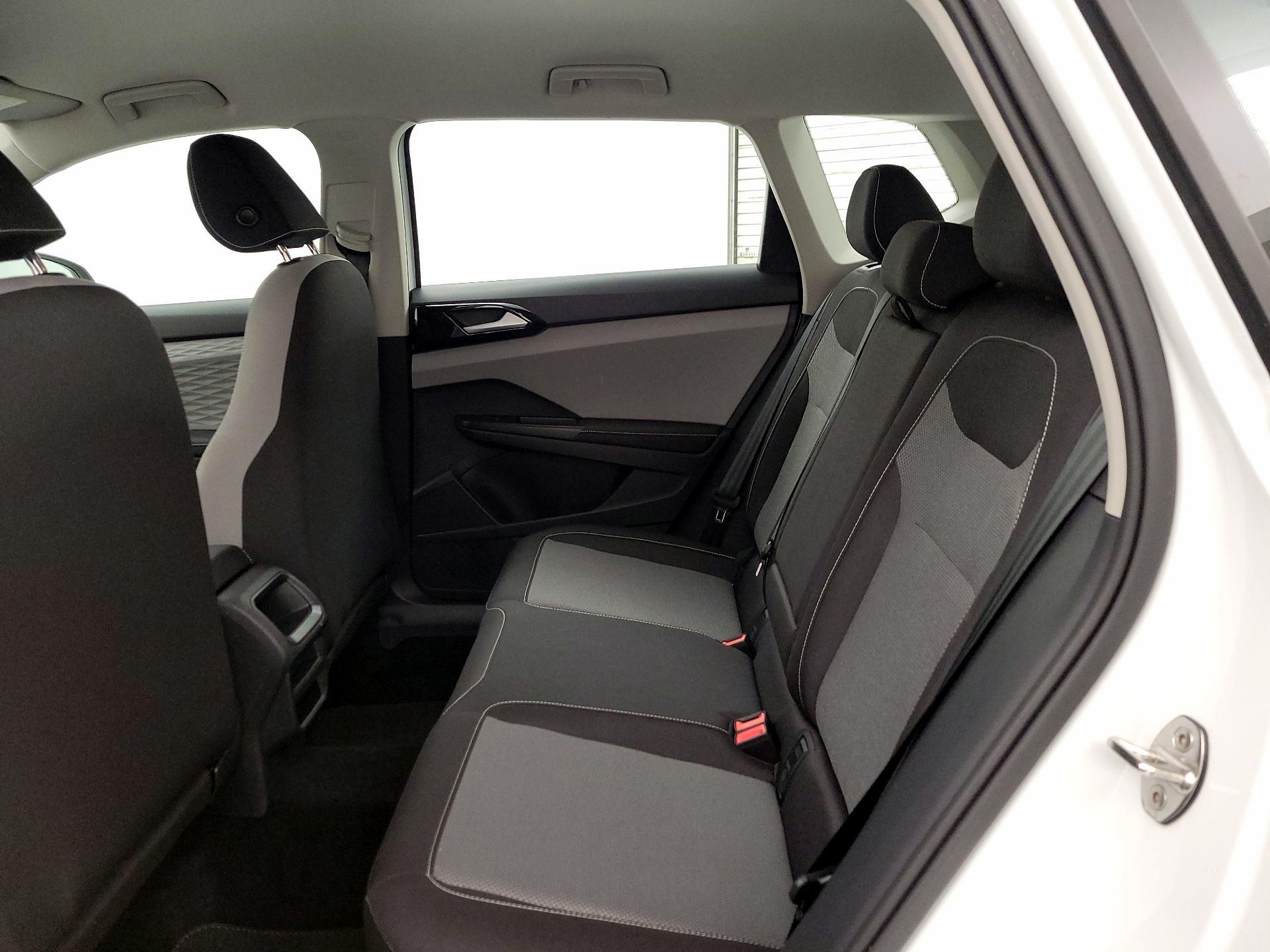 Thumbnail: 2024 Volkswagen Taos - 19