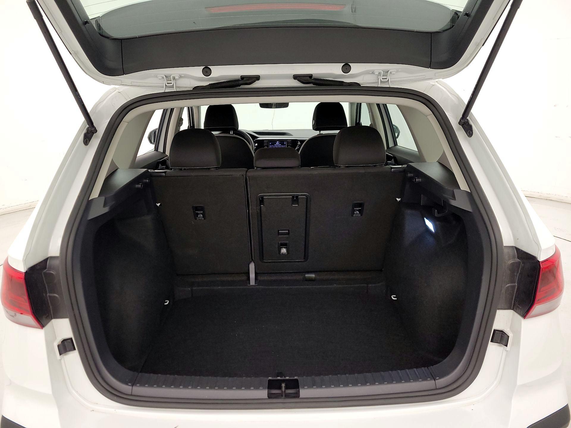 Thumbnail: 2024 Volkswagen Taos - 20