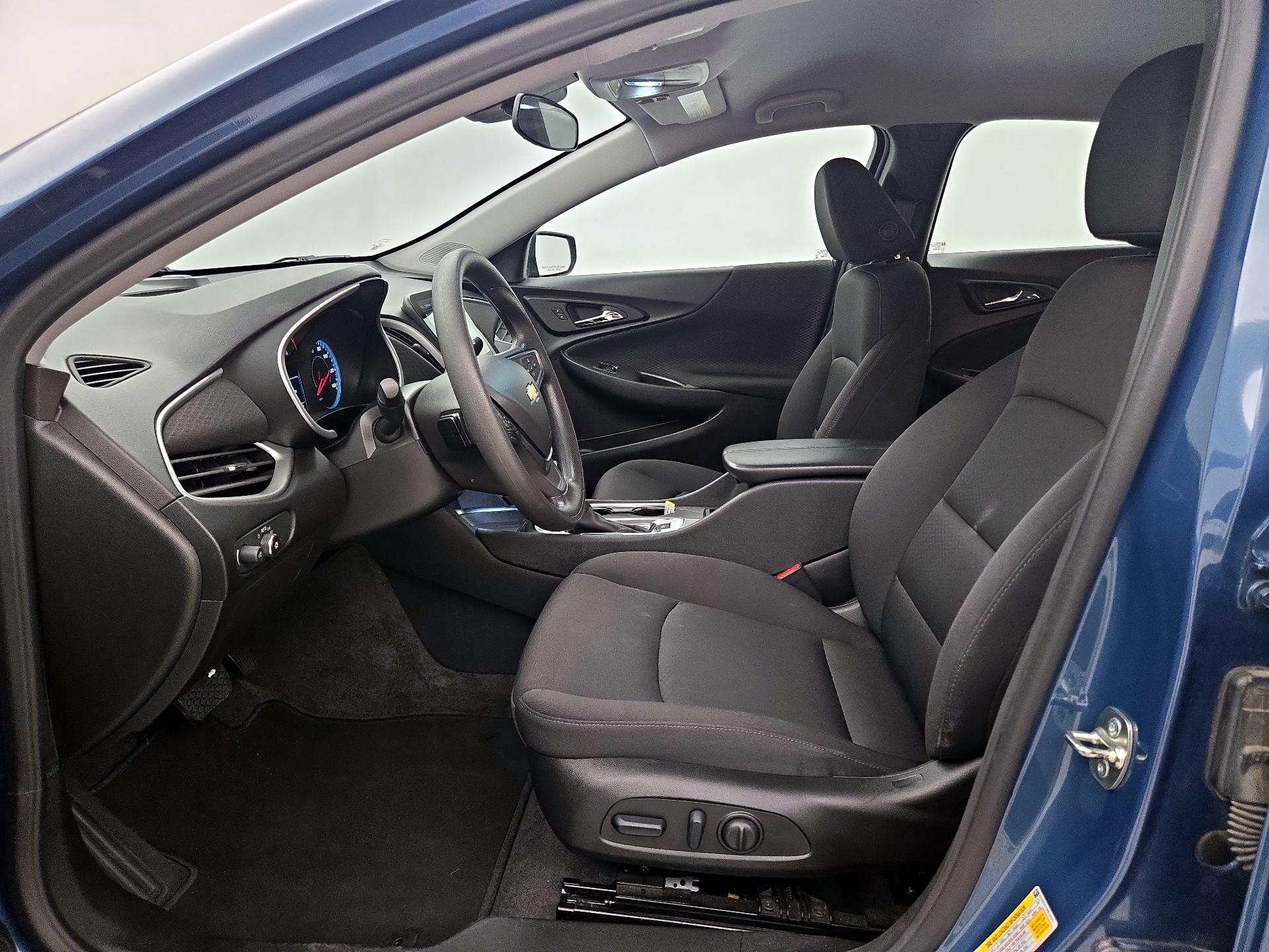 Thumbnail: 2024 Chevrolet Malibu - 11