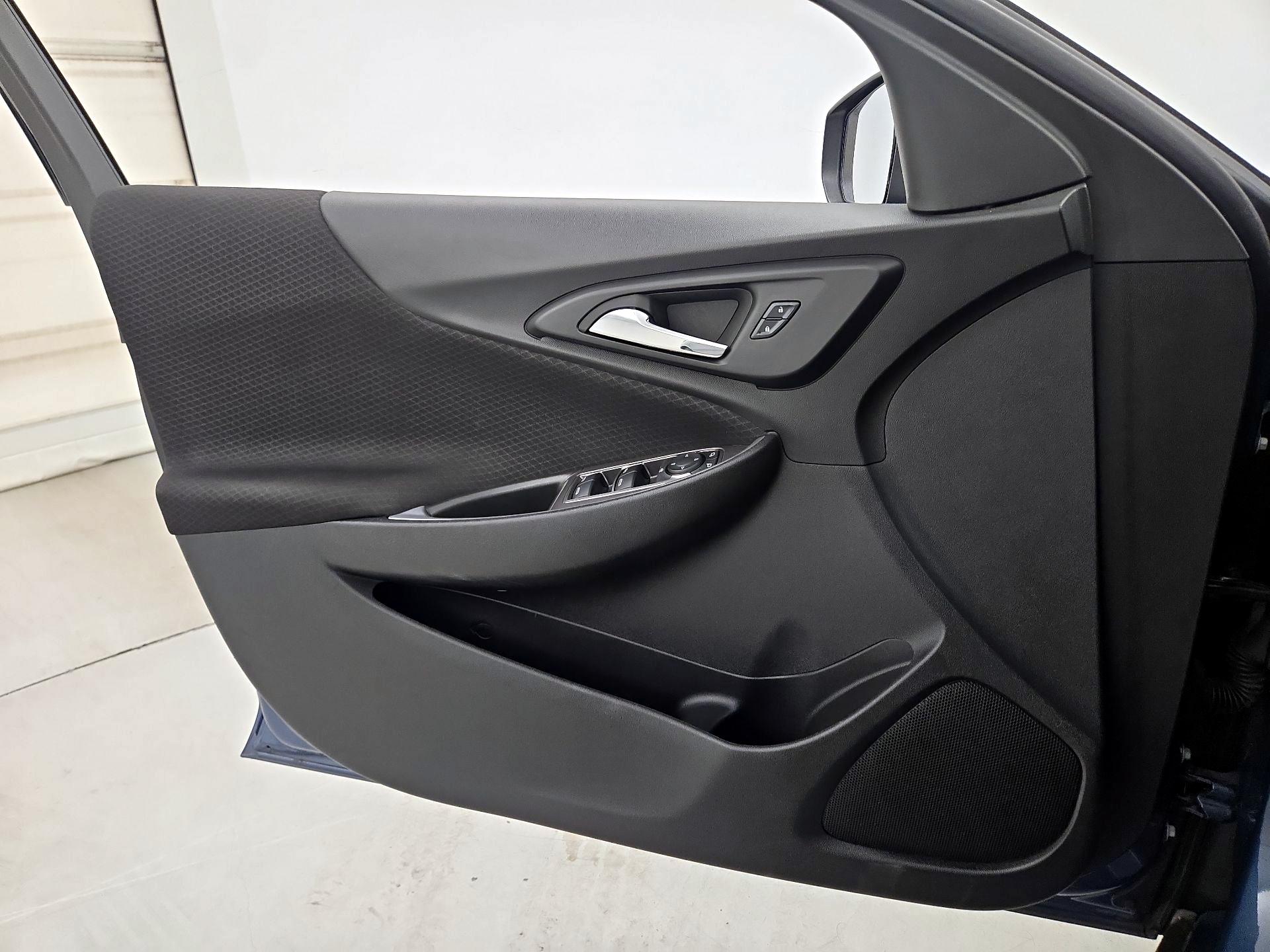 Thumbnail: 2024 Chevrolet Malibu - 12