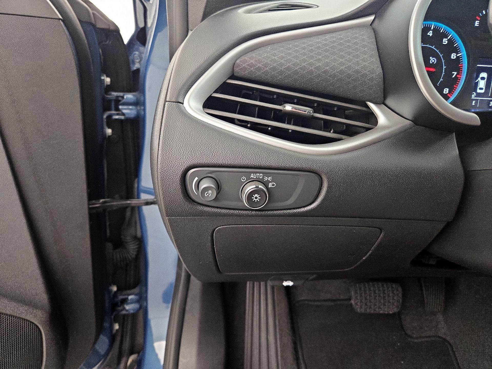 Thumbnail: 2024 Chevrolet Malibu - 13