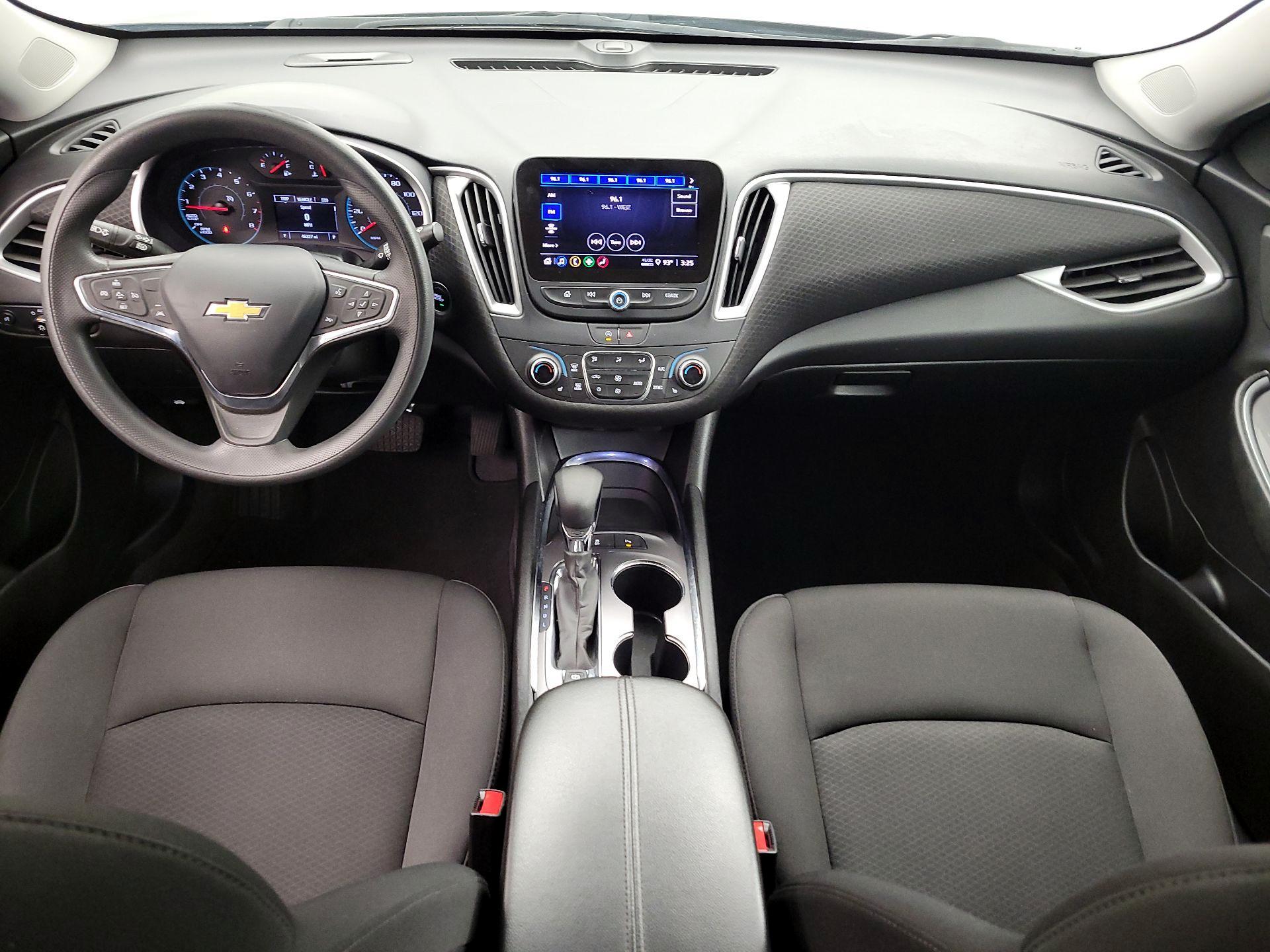 Thumbnail: 2023 Chevrolet Malibu - 9