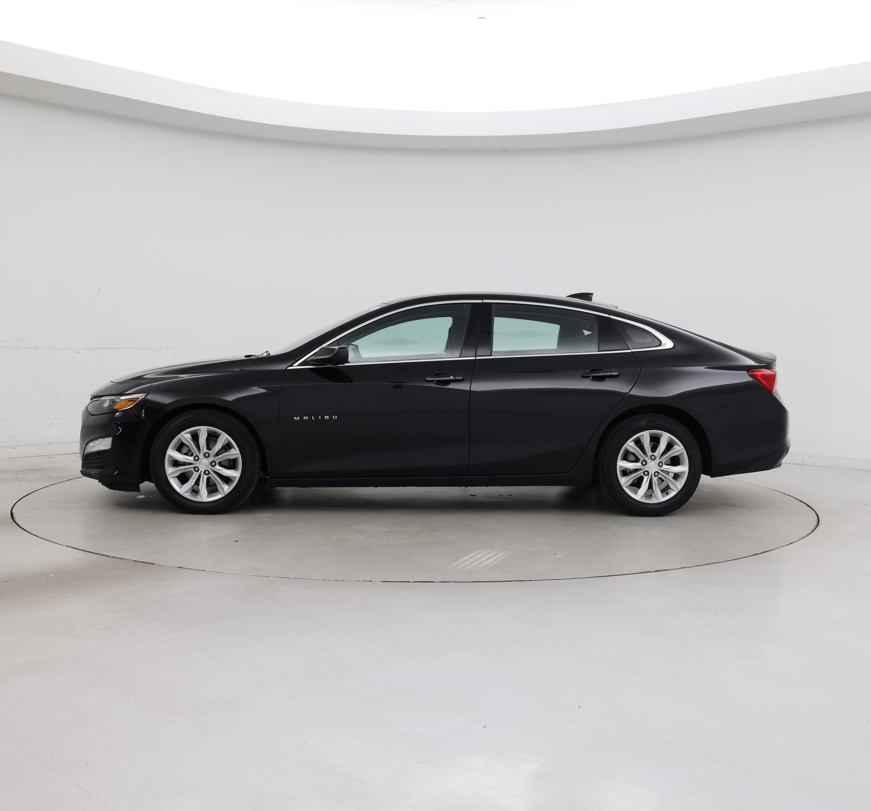 Thumbnail: 2023 Chevrolet Malibu - 3
