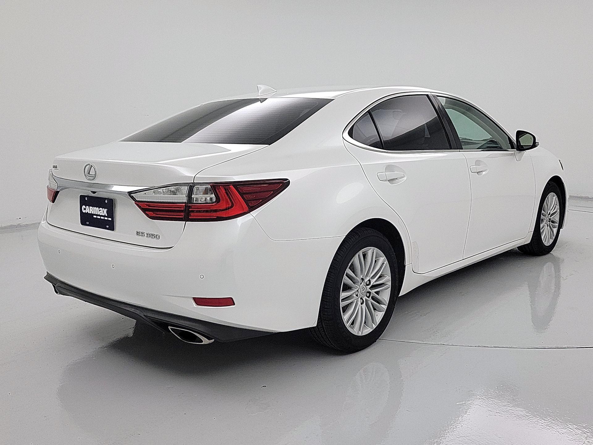 Thumbnail: 2017 Lexus ES - 5