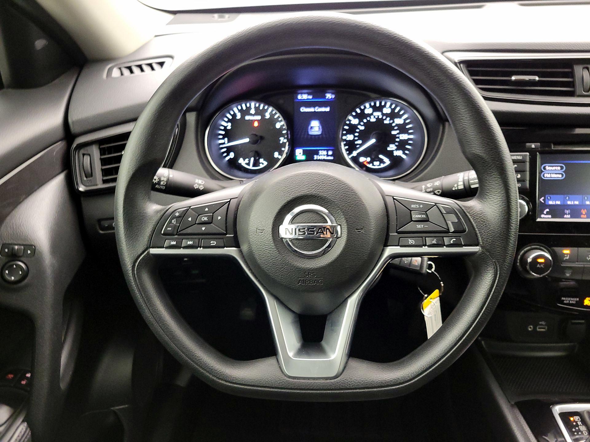 Thumbnail: 2020 Nissan Rogue - 10