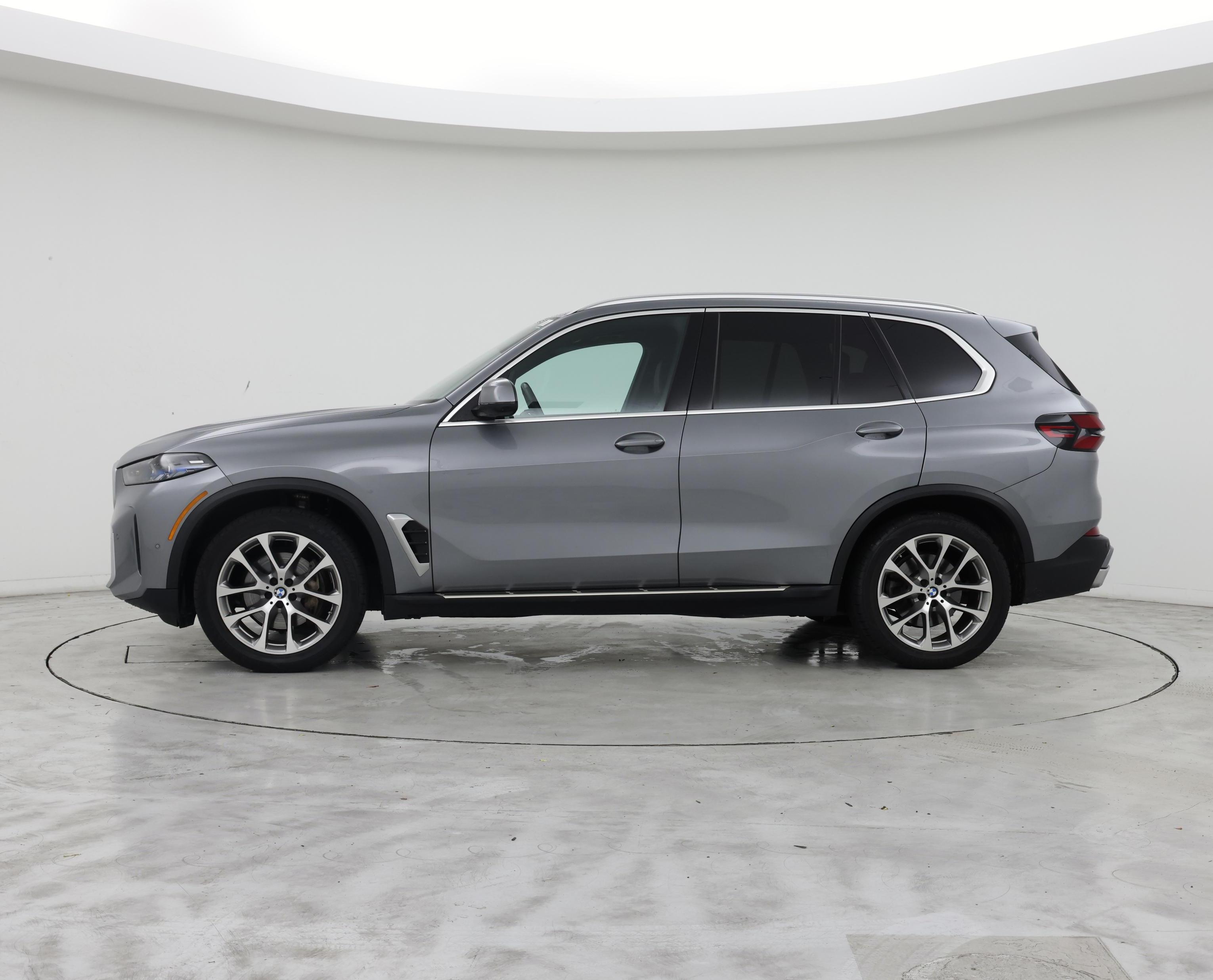 Thumbnail: 2024 BMW X5 - 3