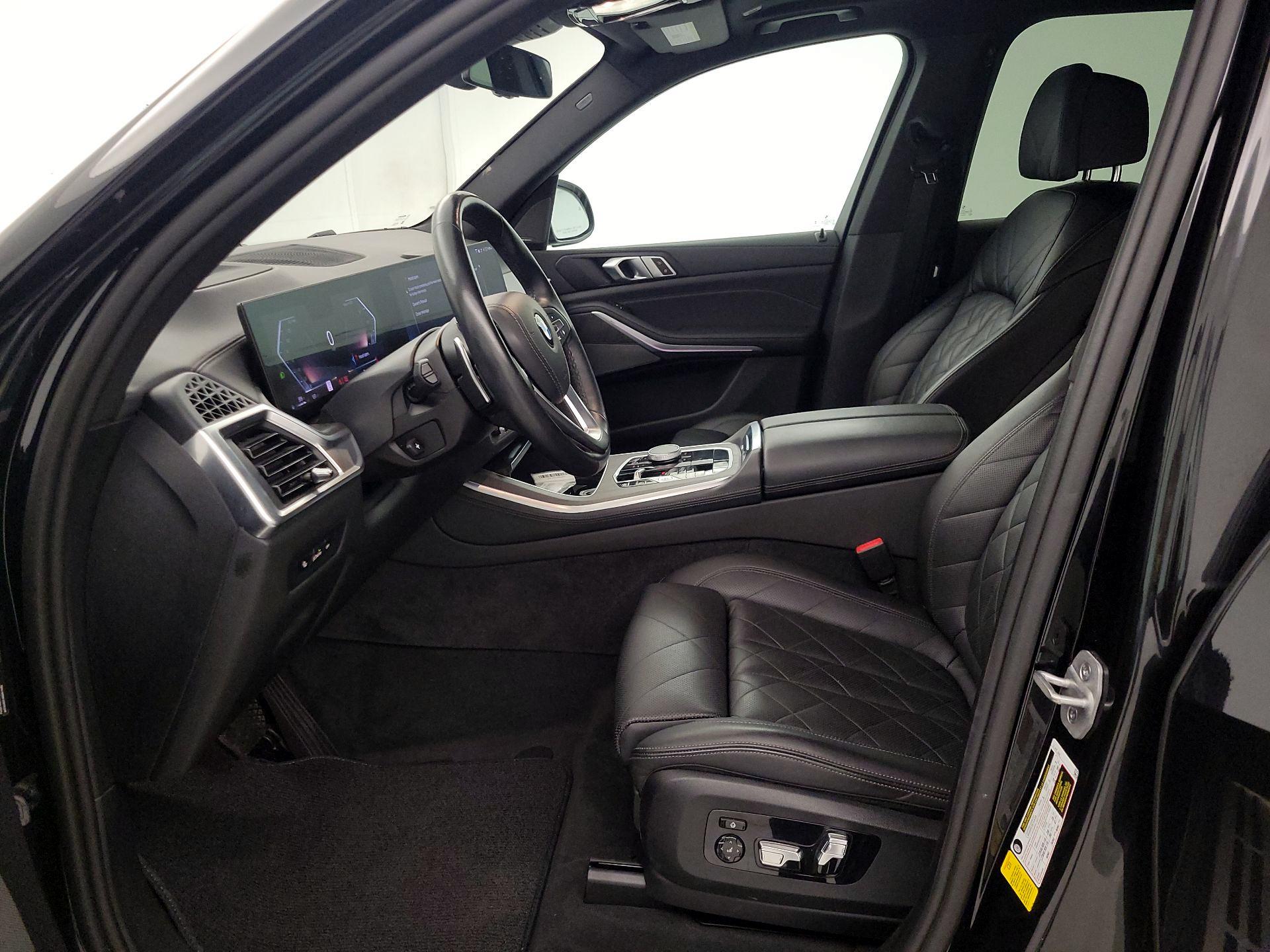 Thumbnail: 2024 BMW X5 - 11