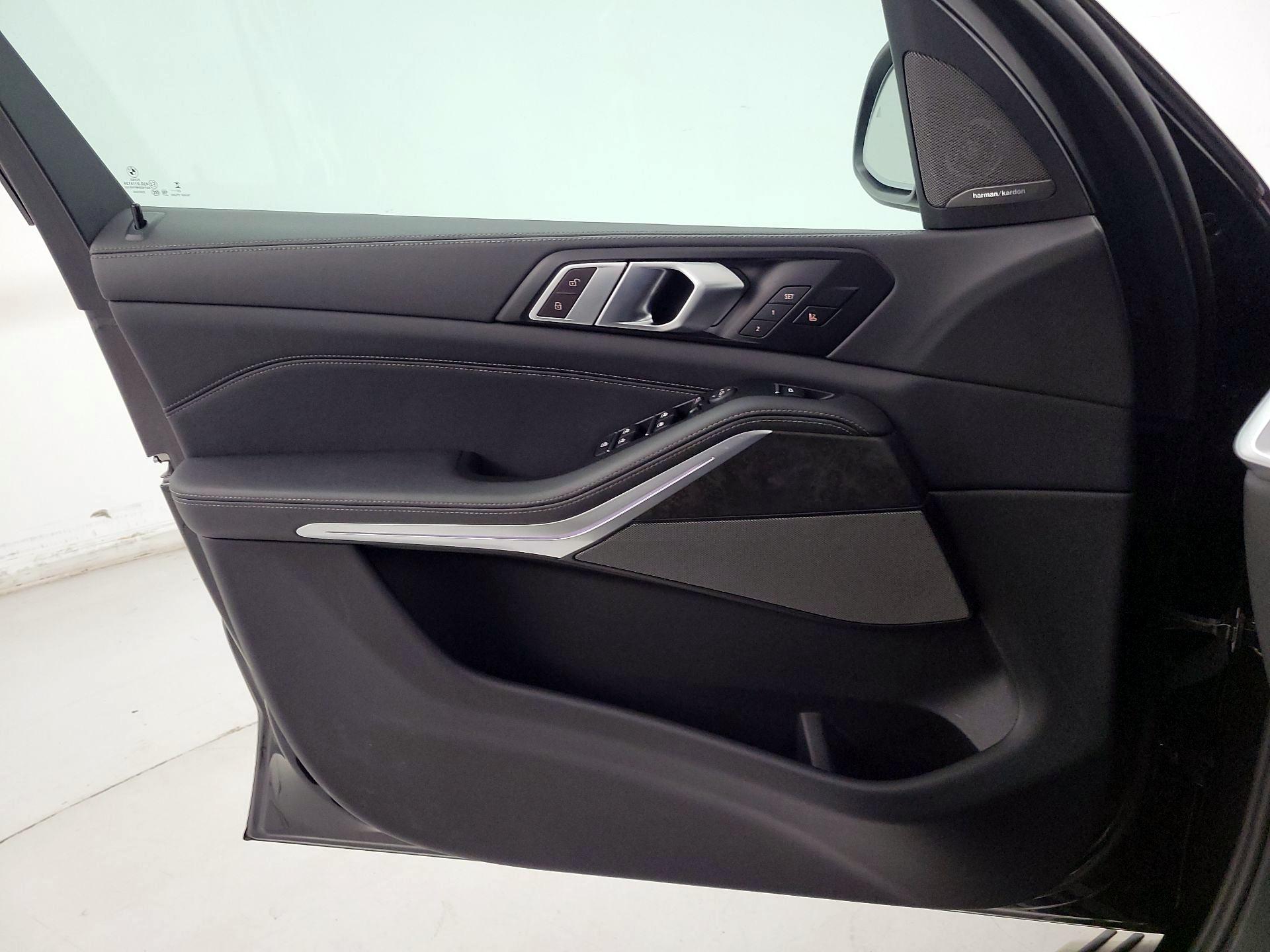 Thumbnail: 2024 BMW X5 - 12