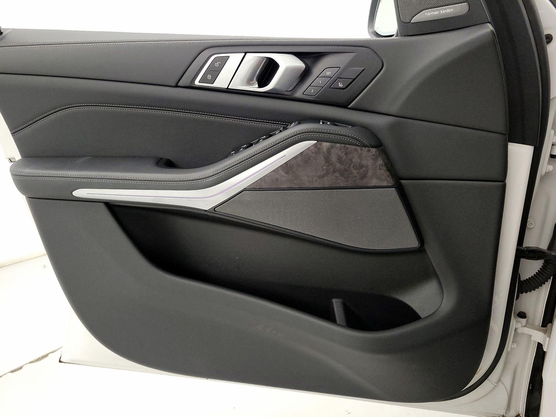 Thumbnail: 2024 BMW X5 - 12