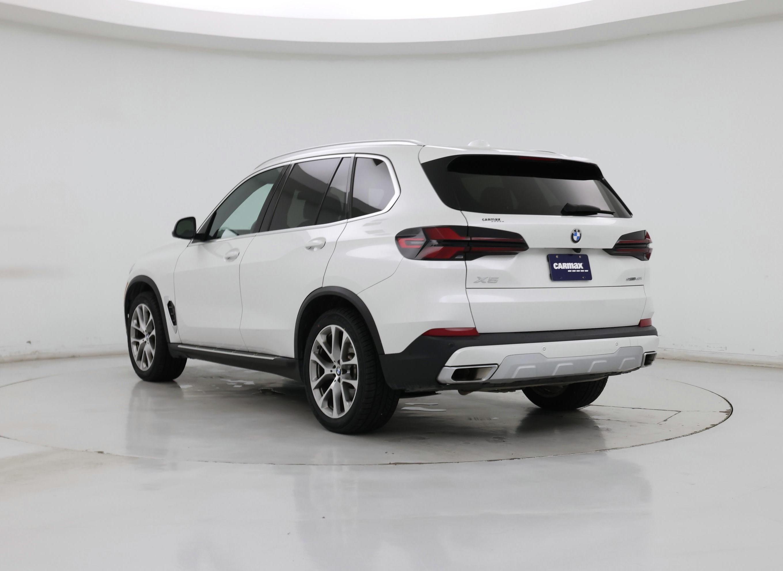 Thumbnail: 2024 BMW X5 - 2