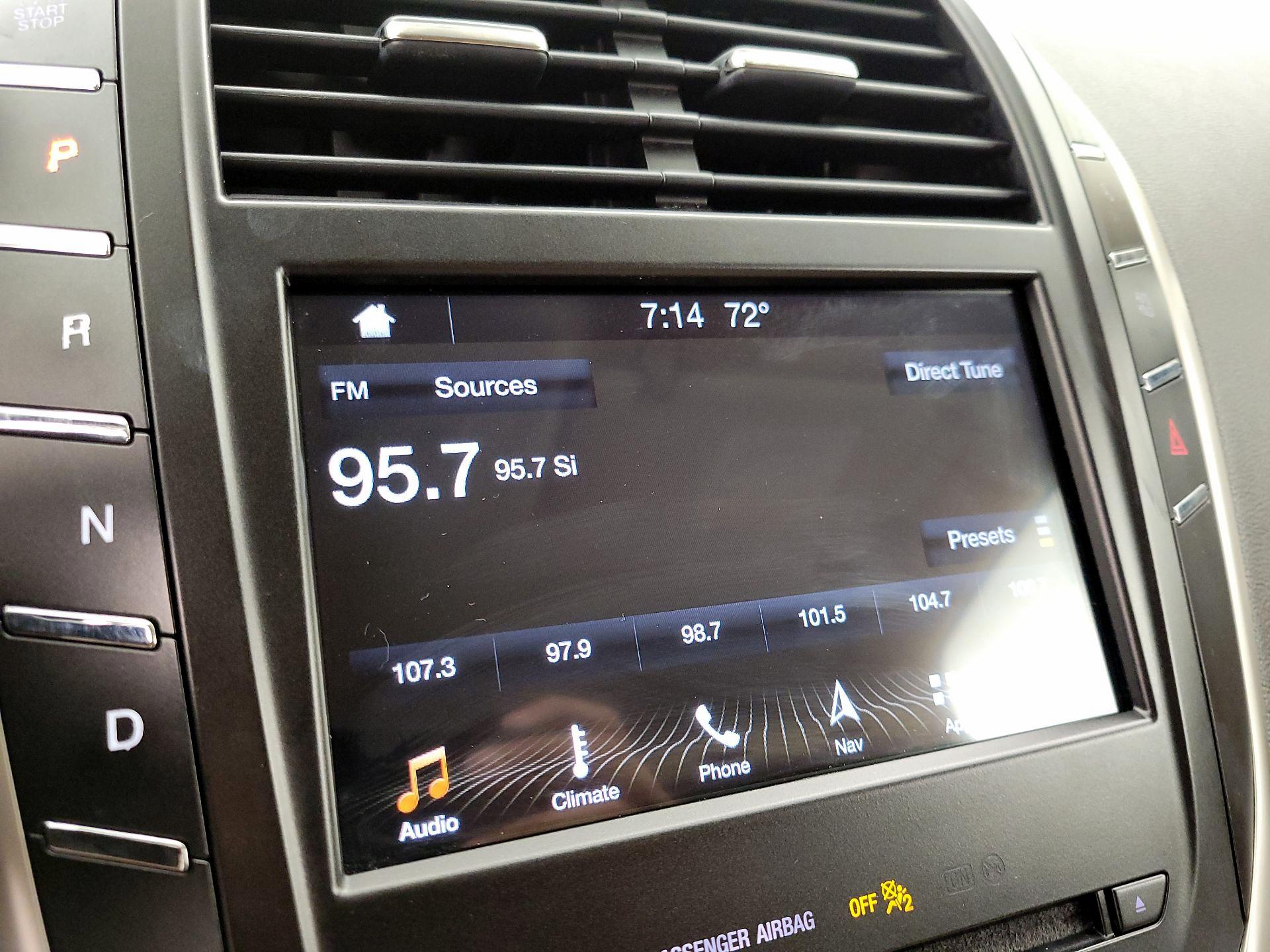 Thumbnail: 2019 Lincoln MKC - 16