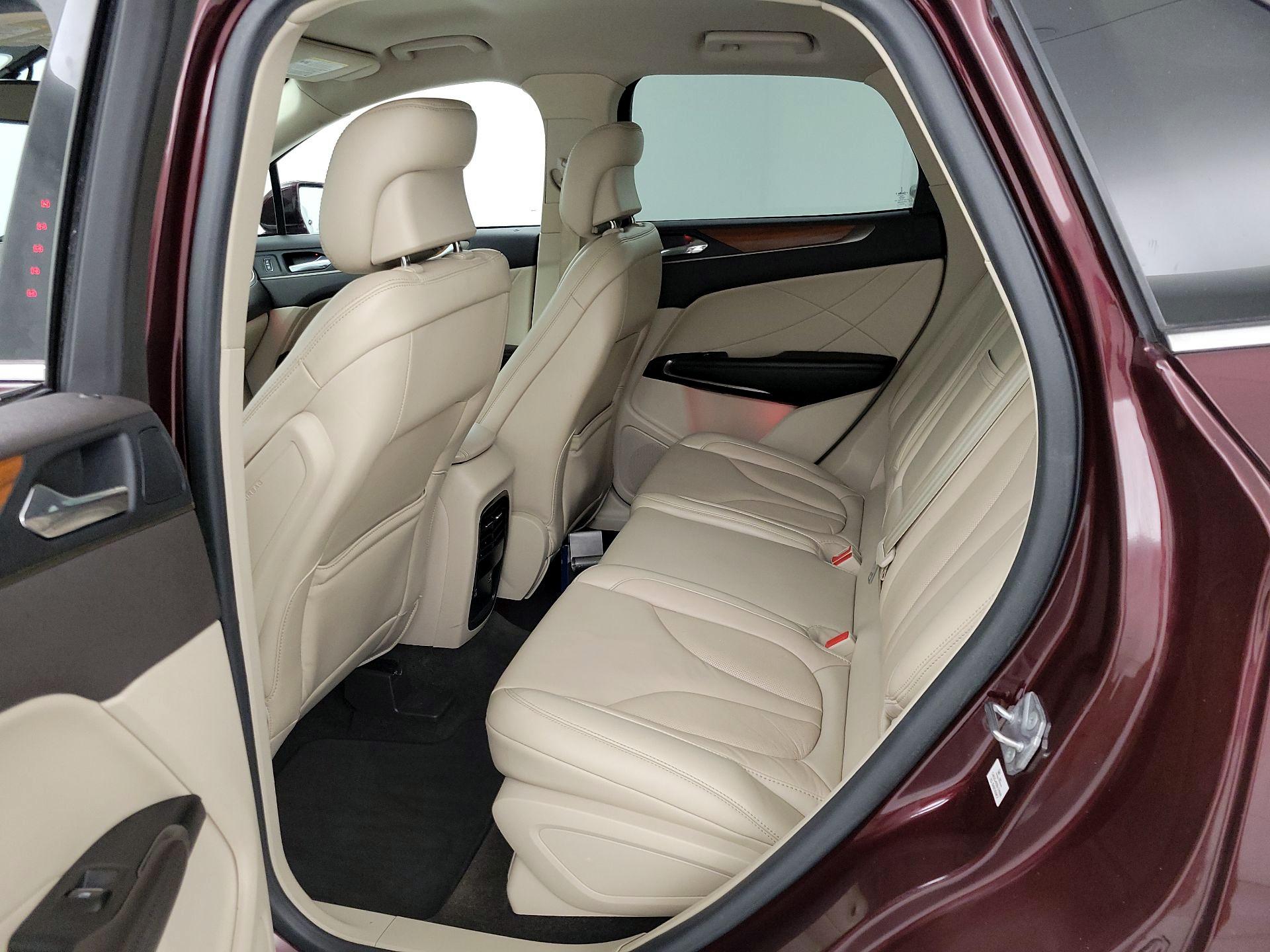 Thumbnail: 2019 Lincoln MKC - 20