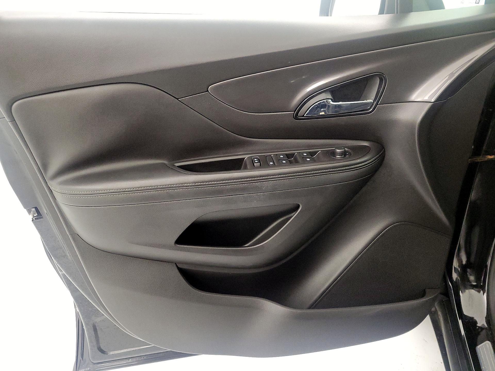 Thumbnail: 2018 Buick Encore - 10