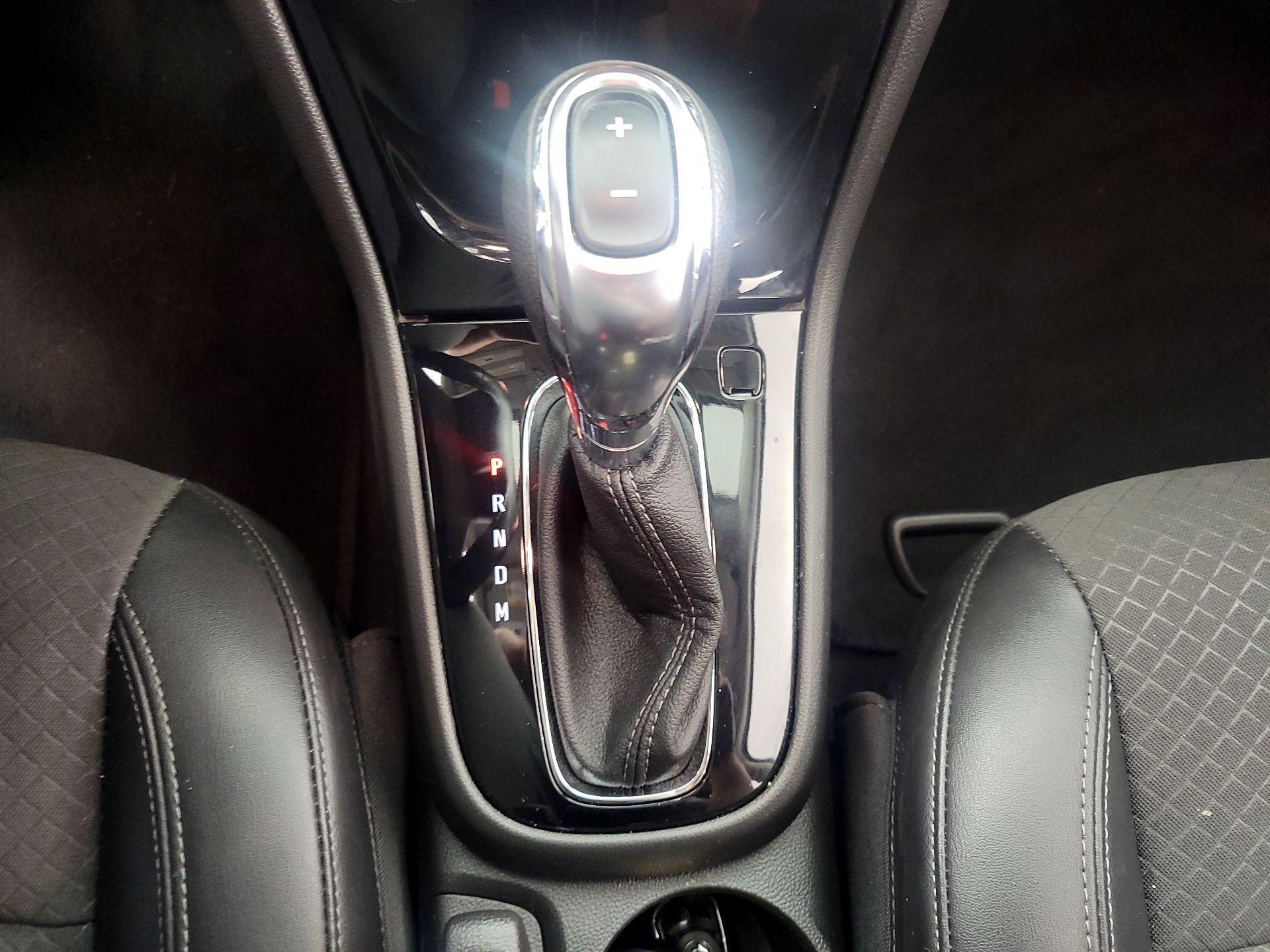 Thumbnail: 2018 Buick Encore - 15