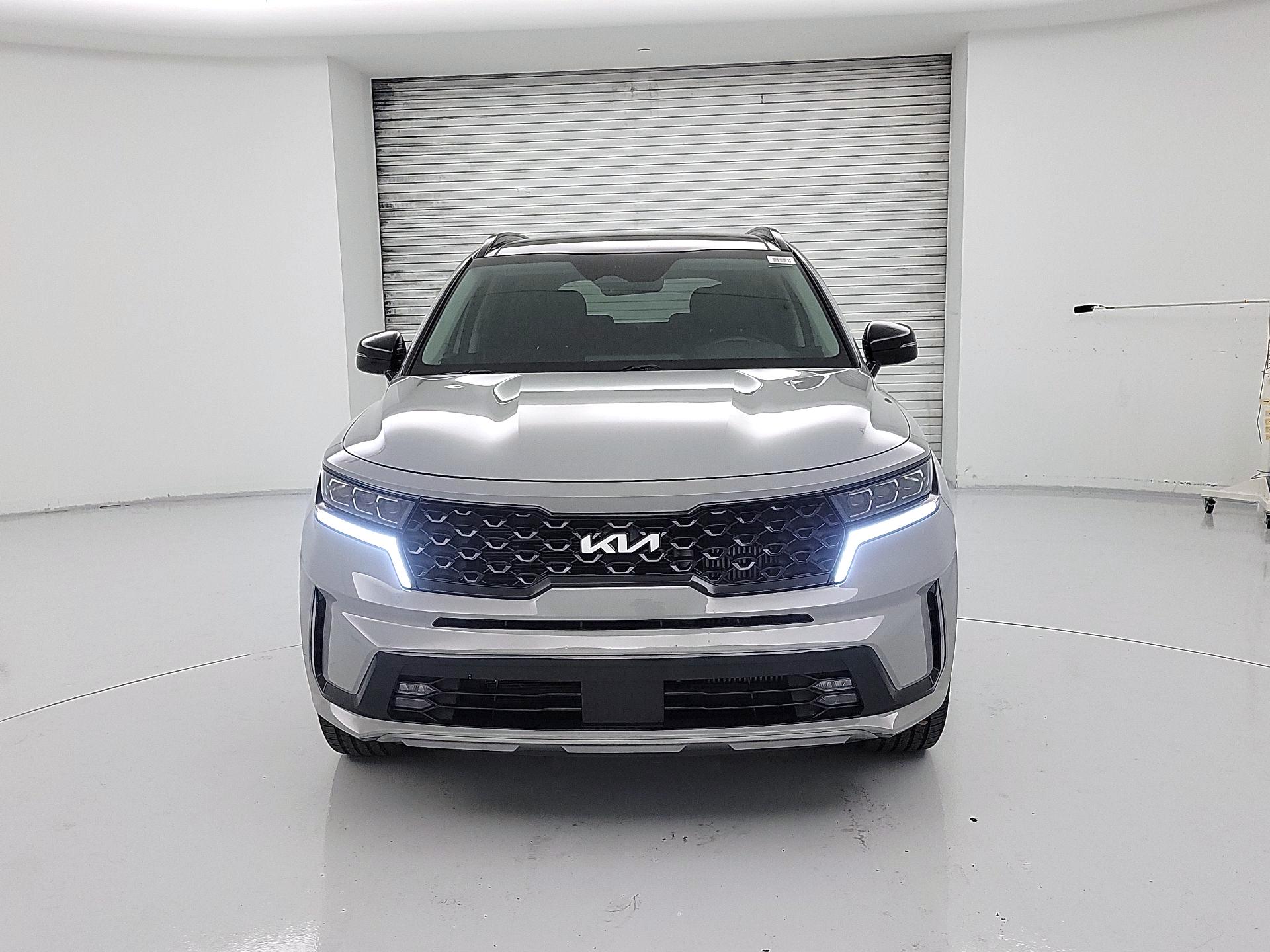 Thumbnail: 2023 Kia Sorento - 2