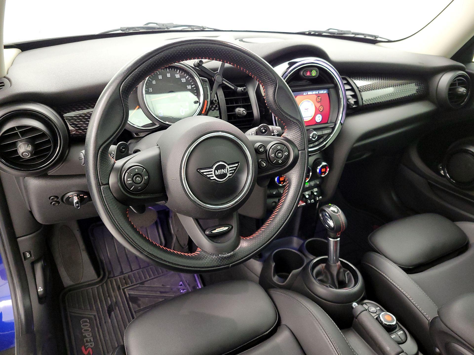 Thumbnail: 2019 MINI Cooper Hardtop - 9