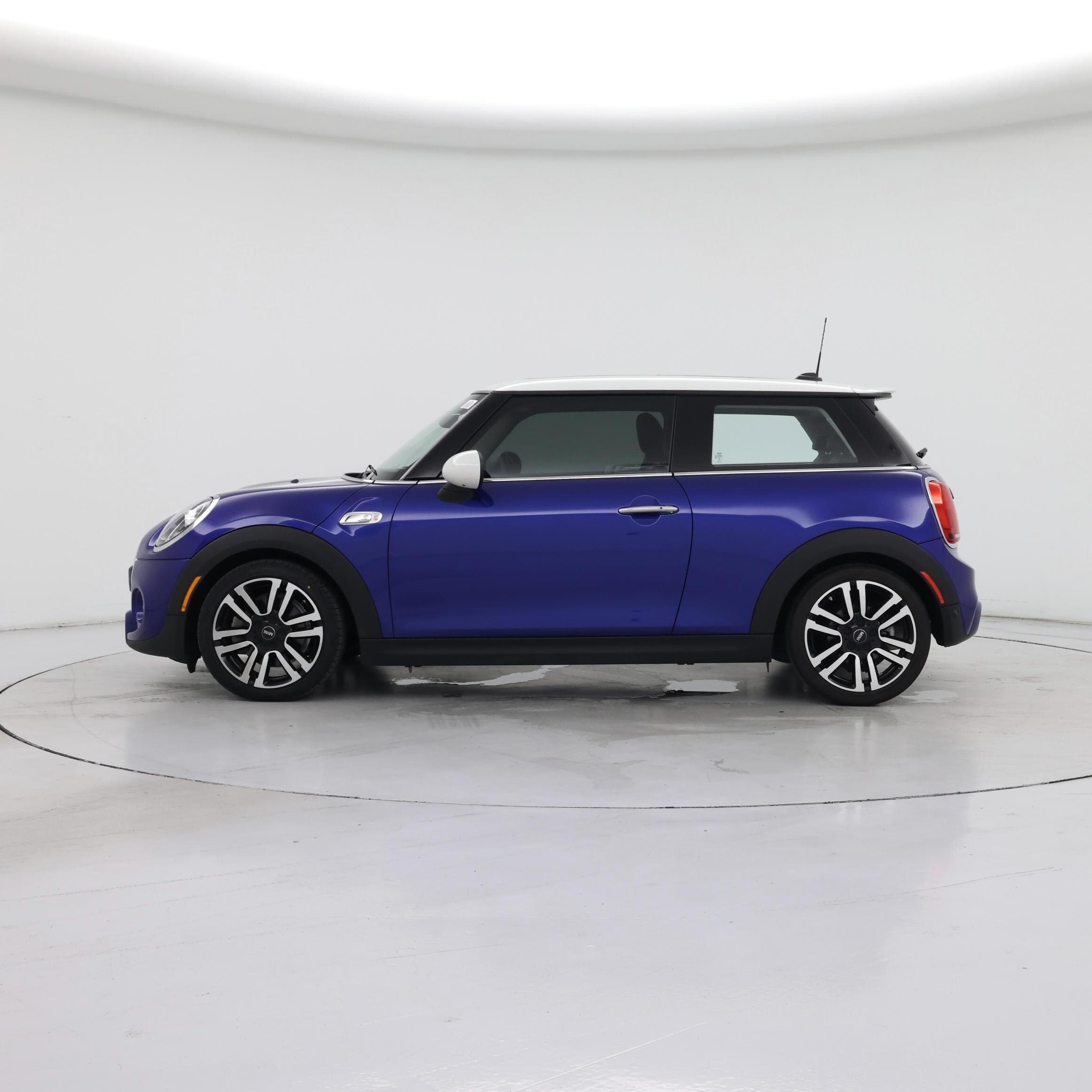 Thumbnail: 2019 MINI Cooper Hardtop - 3