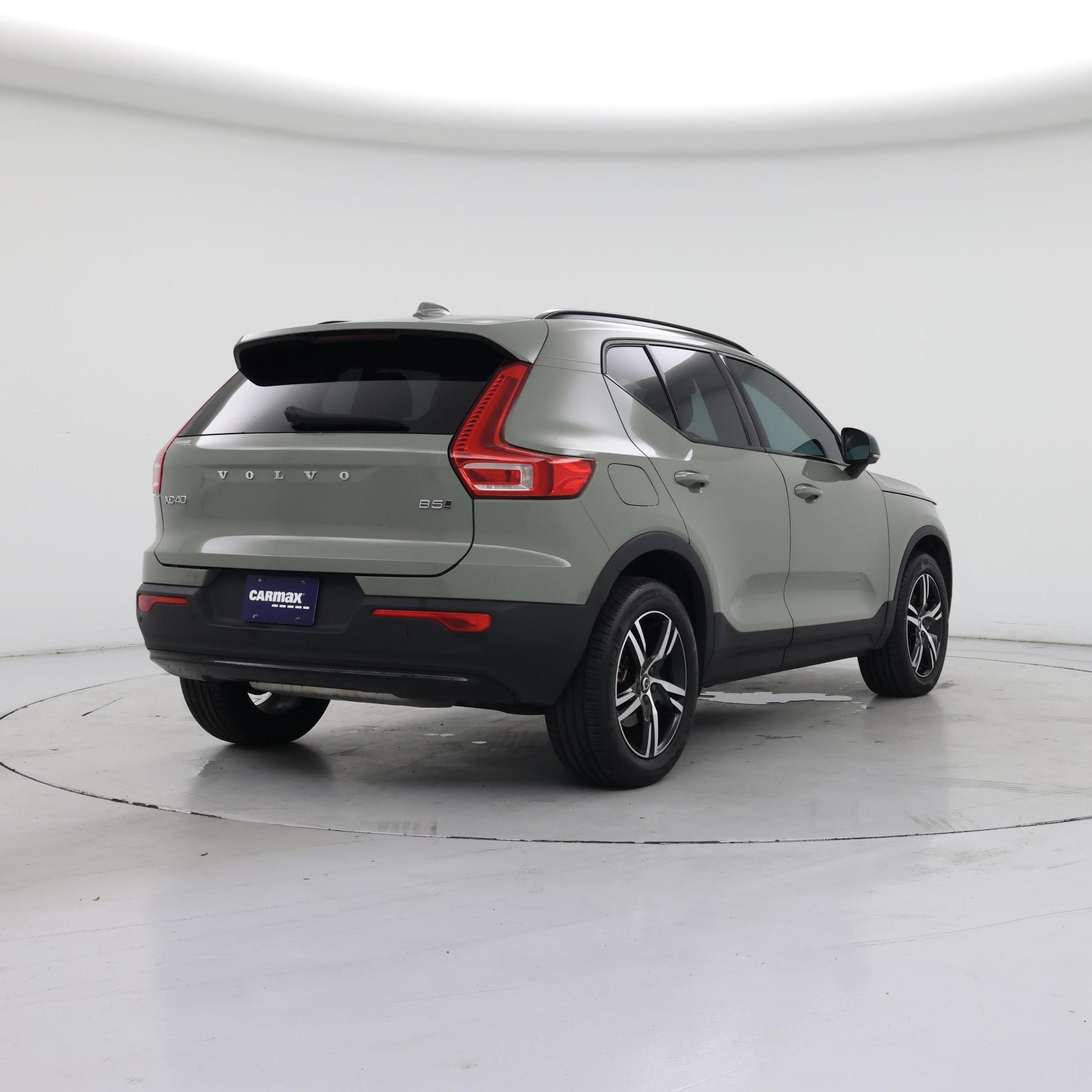 Thumbnail: 2024 Volvo XC40 - 8