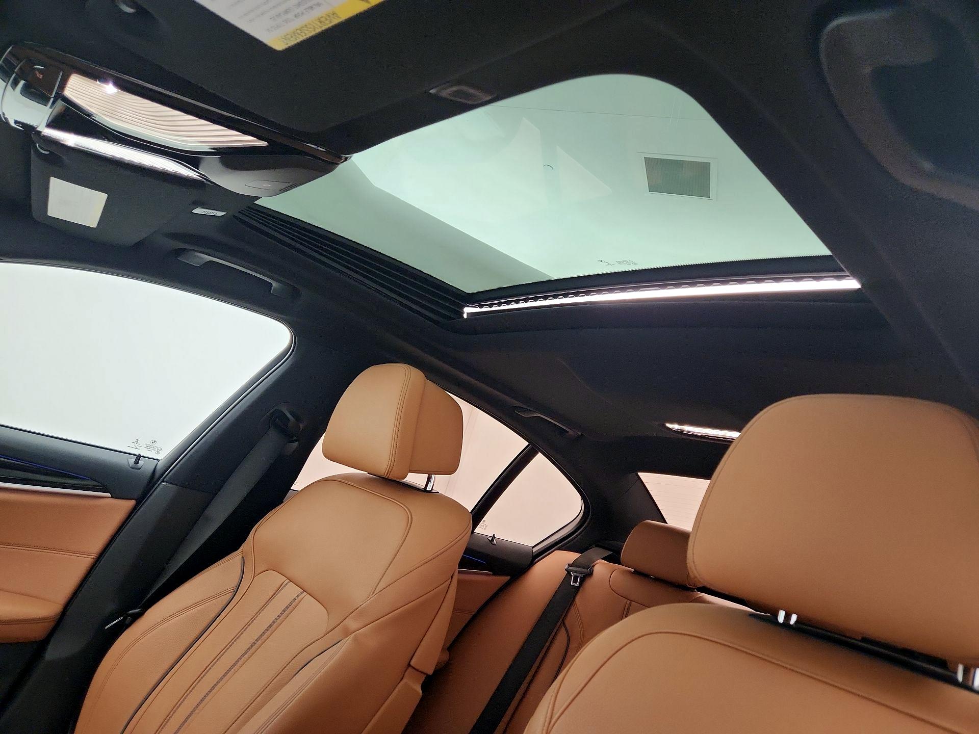 Thumbnail: 2019 BMW 5 Series - 20