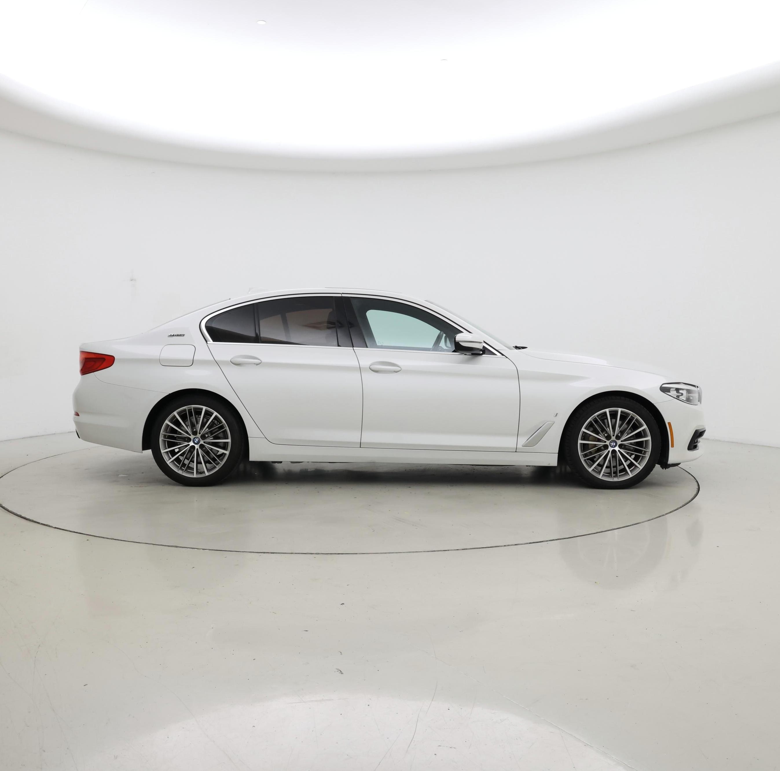 Thumbnail: 2019 BMW 5 Series - 7