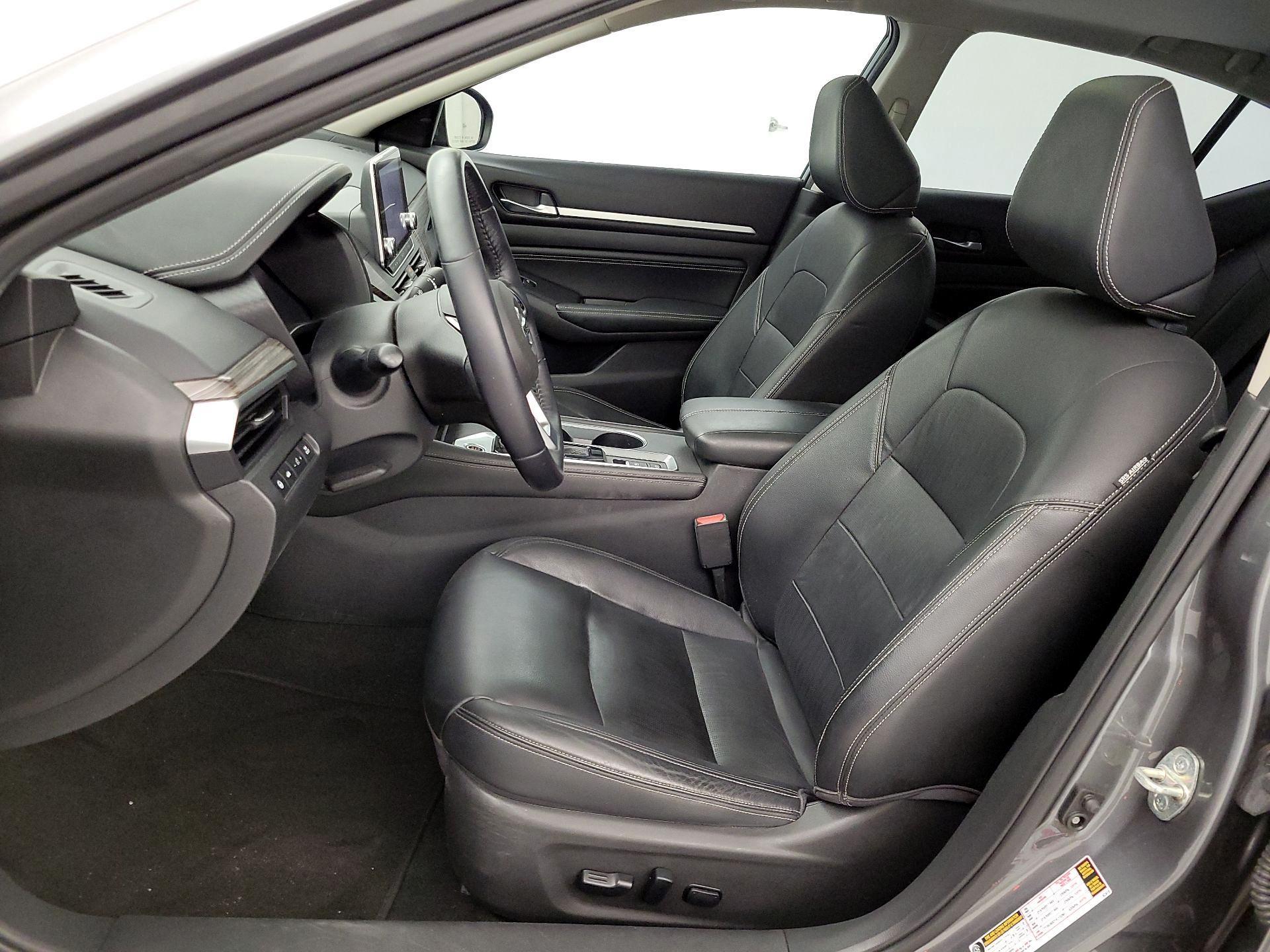 Thumbnail: 2019 Nissan Altima - 11