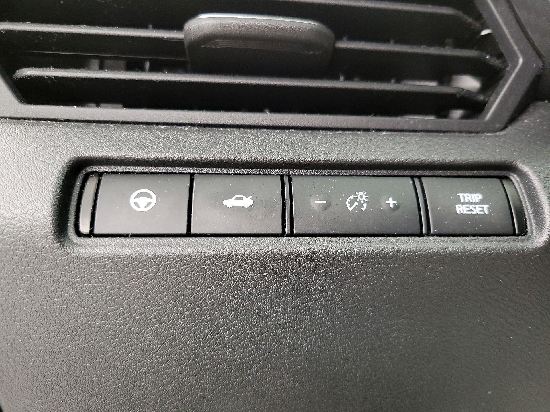 Thumbnail: 2019 Nissan Altima - 13