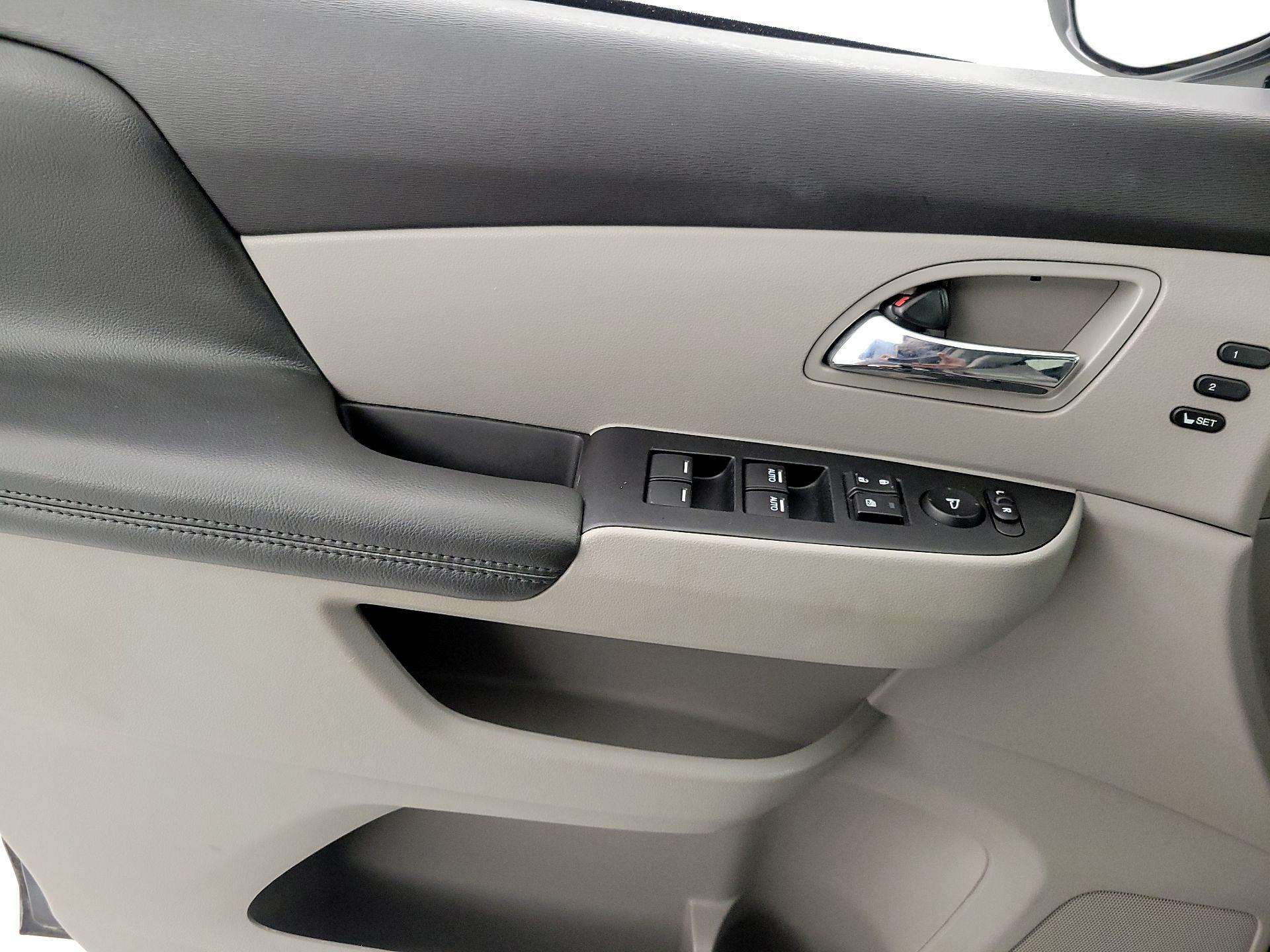 Thumbnail: 2014 Honda Odyssey - 12