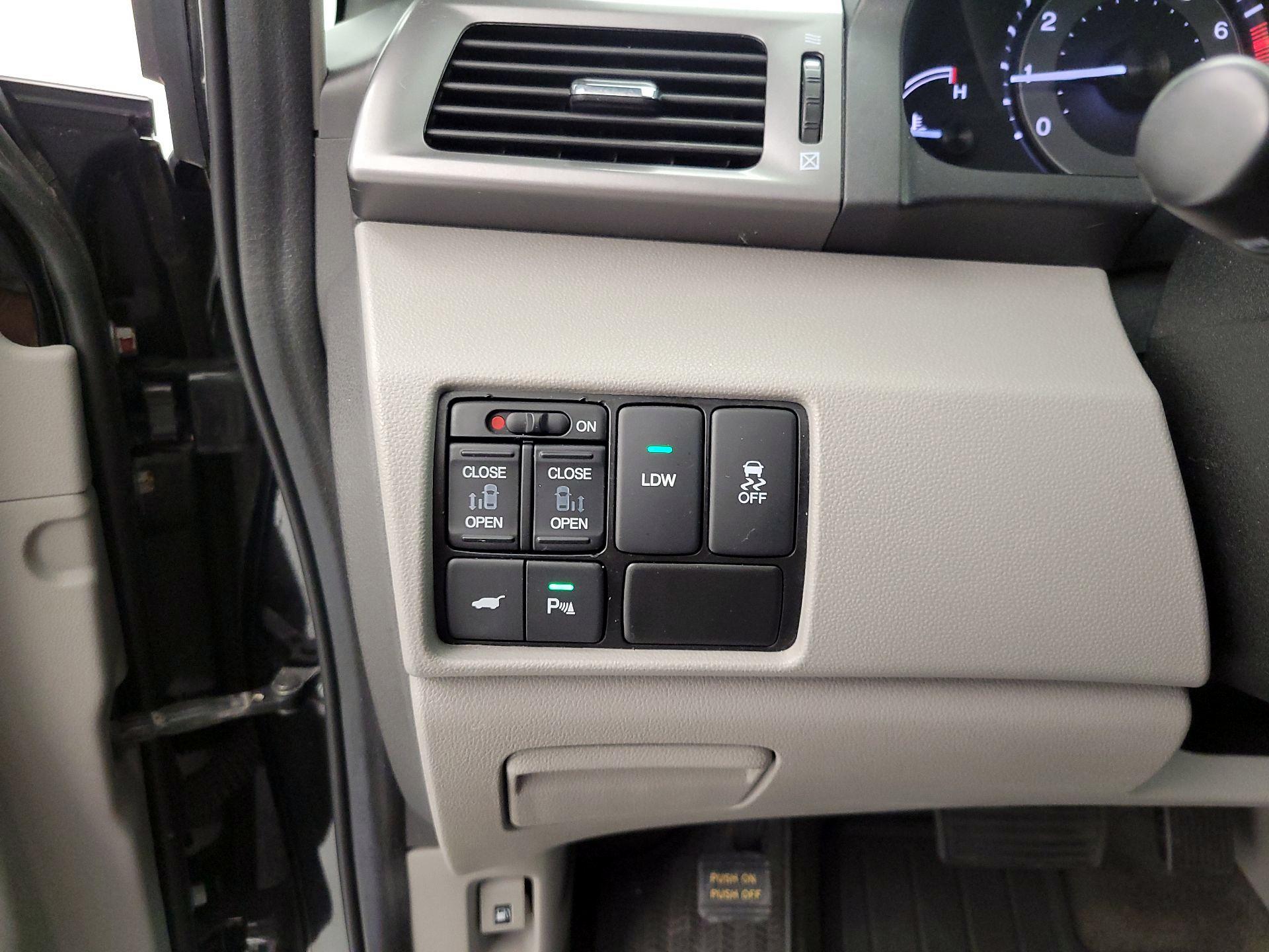 Thumbnail: 2014 Honda Odyssey - 13