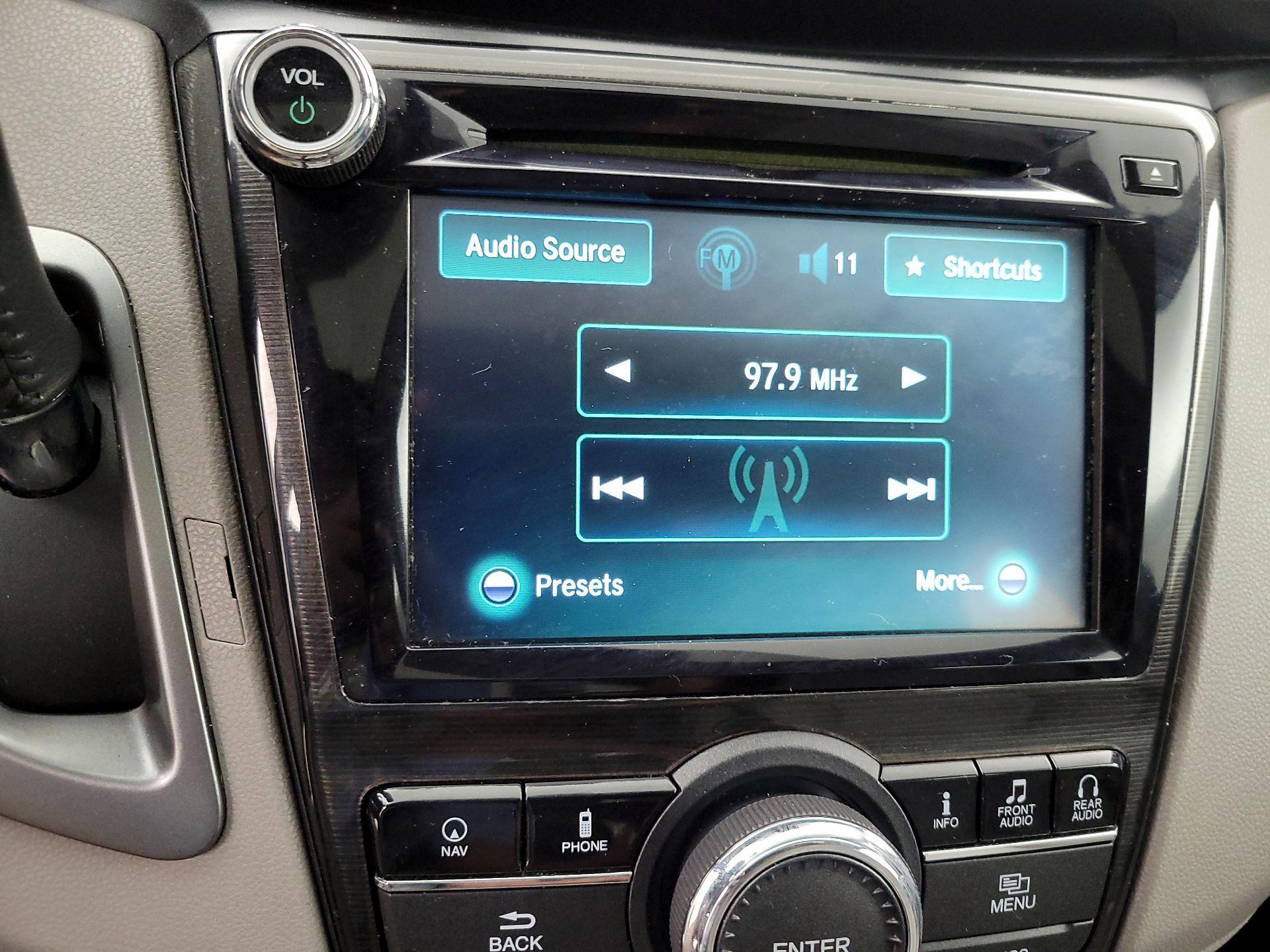 Thumbnail: 2014 Honda Odyssey - 16