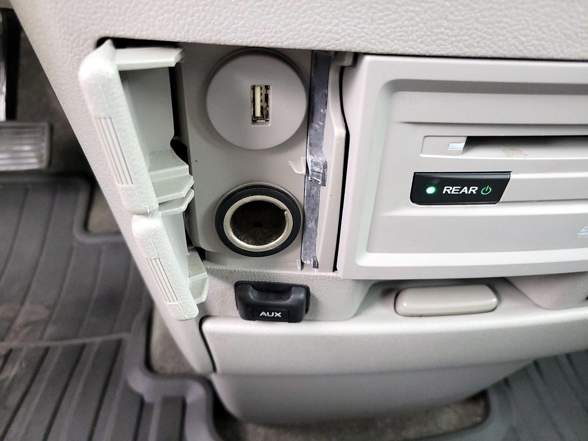 Thumbnail: 2014 Honda Odyssey - 19