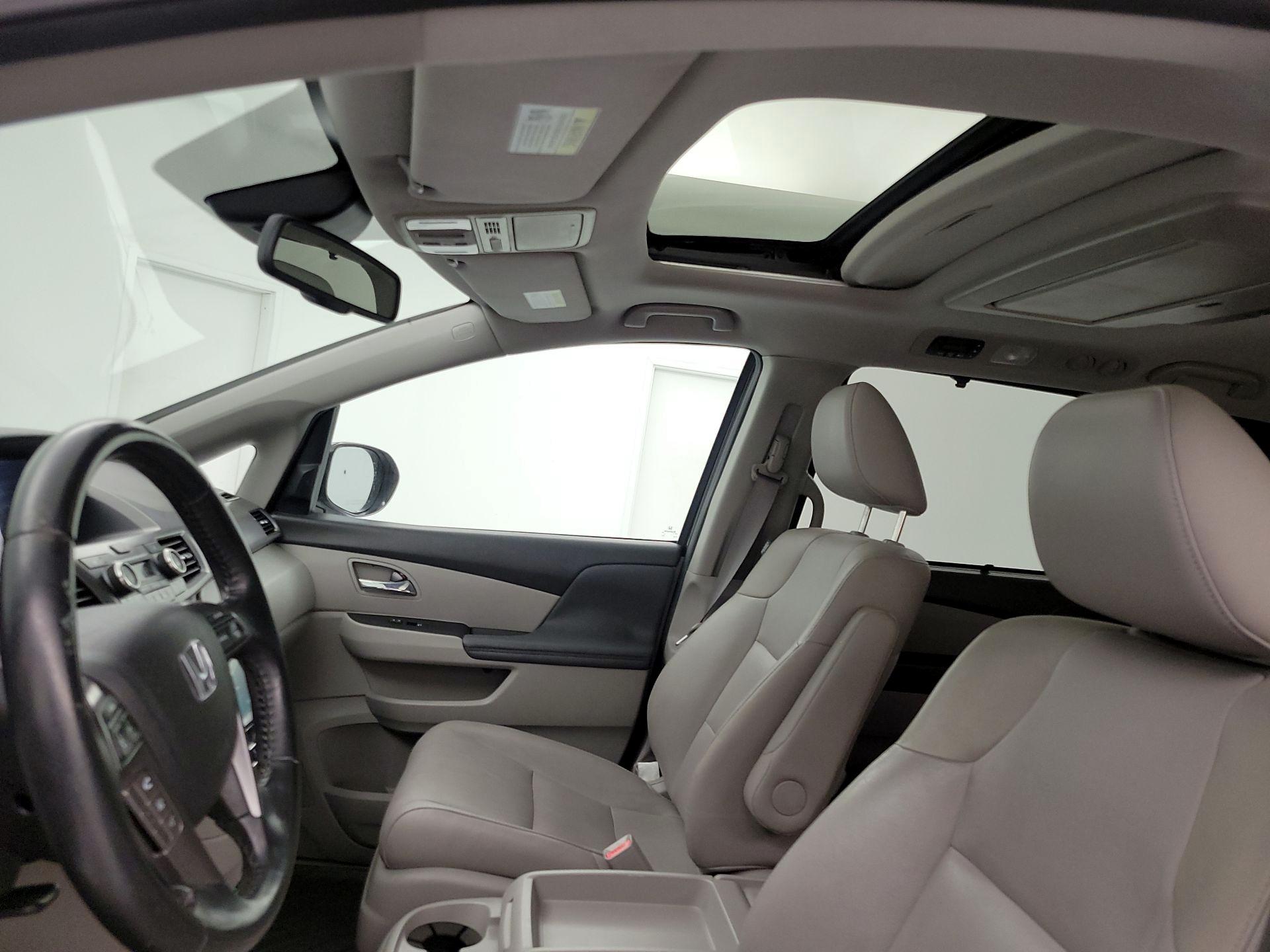 Thumbnail: 2014 Honda Odyssey - 20