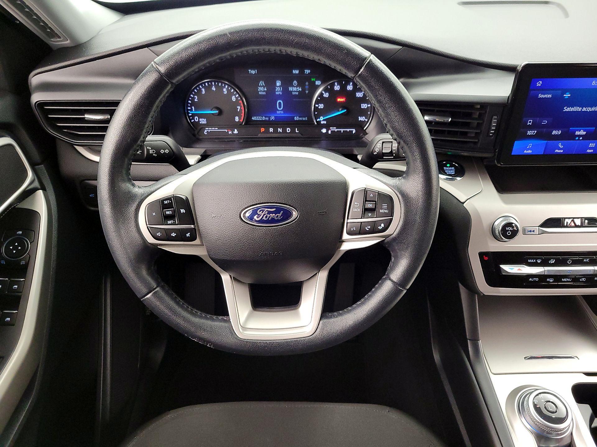 Thumbnail: 2021 Ford Explorer - 10