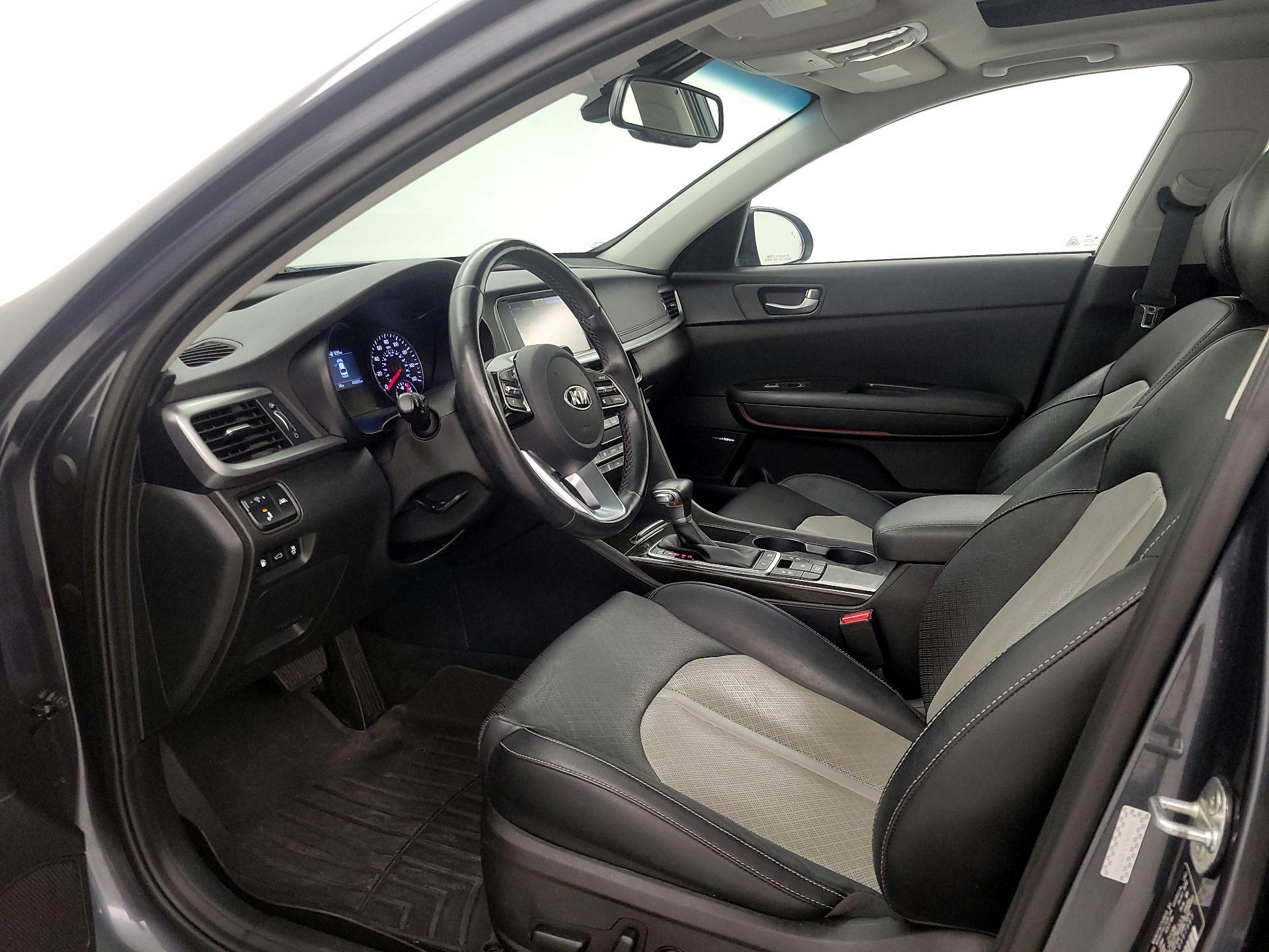 Thumbnail: 2020 Kia Optima - 11