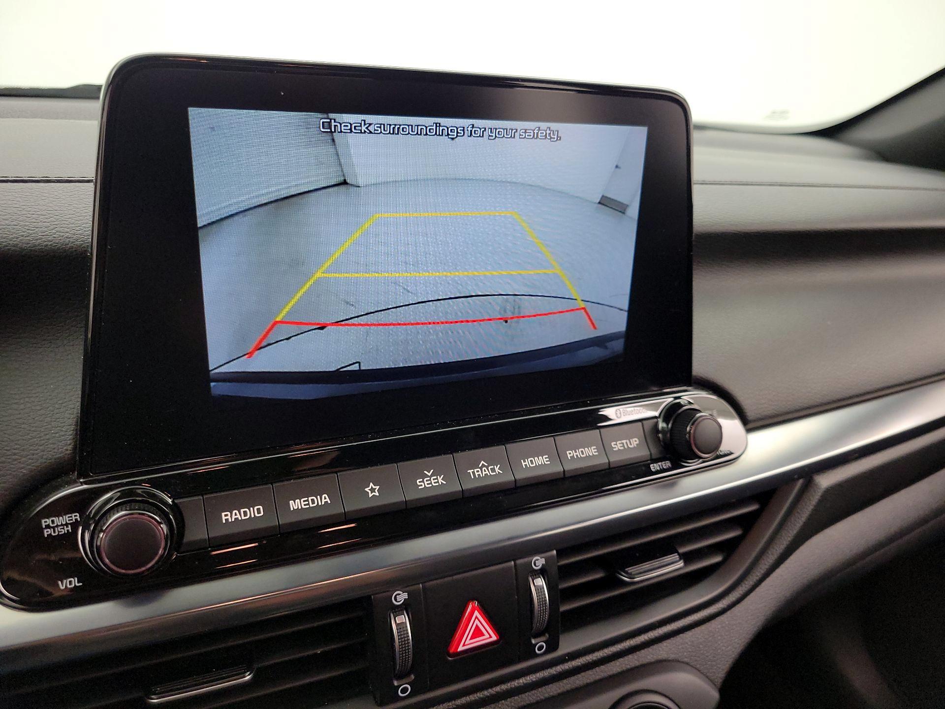 Thumbnail: 2020 Kia Forte - 14