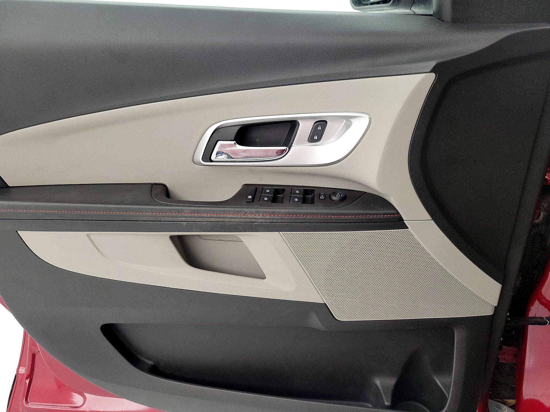 Thumbnail: 2015 Chevrolet Equinox - 10