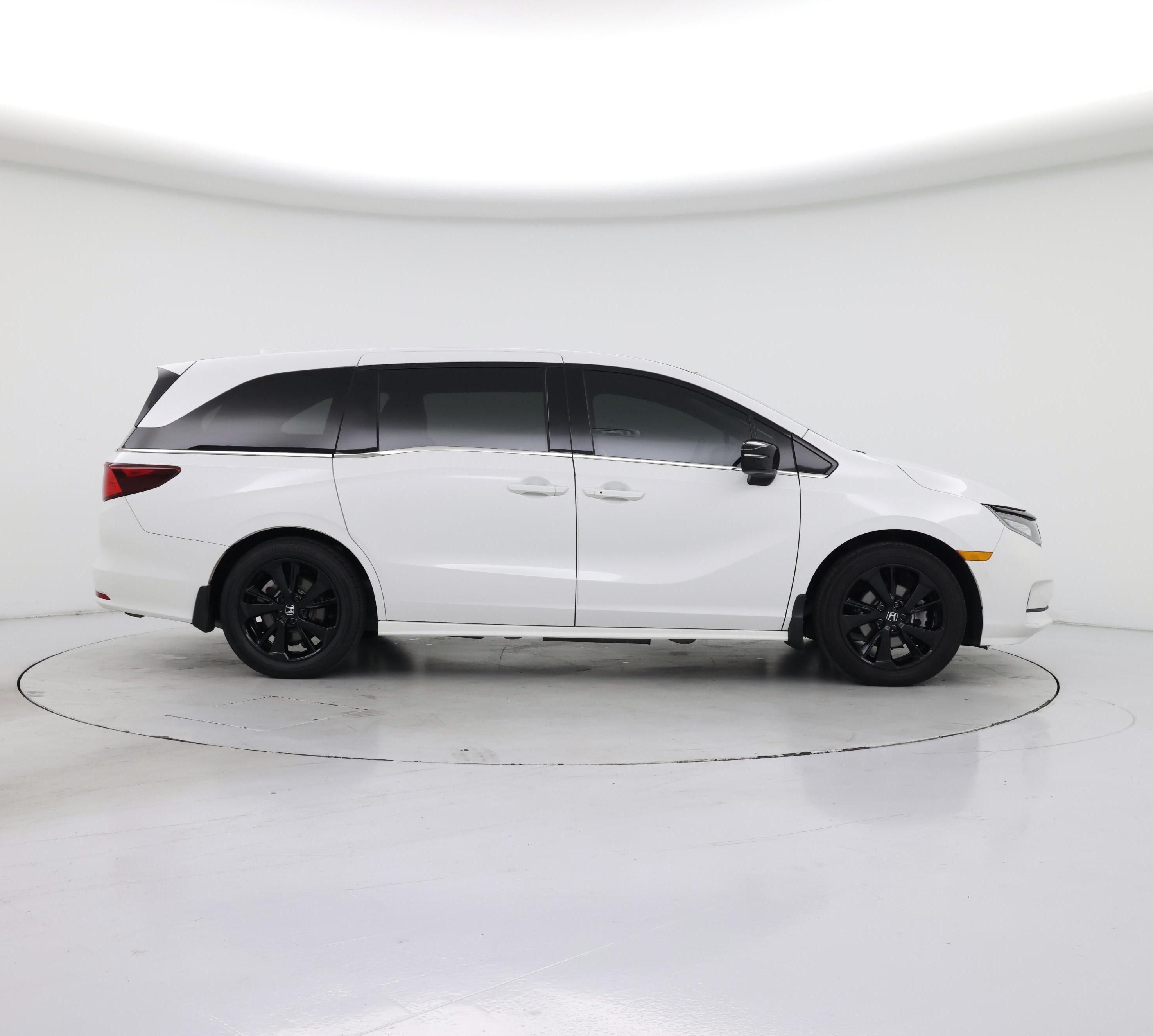 Thumbnail: 2023 Honda Odyssey - 7
