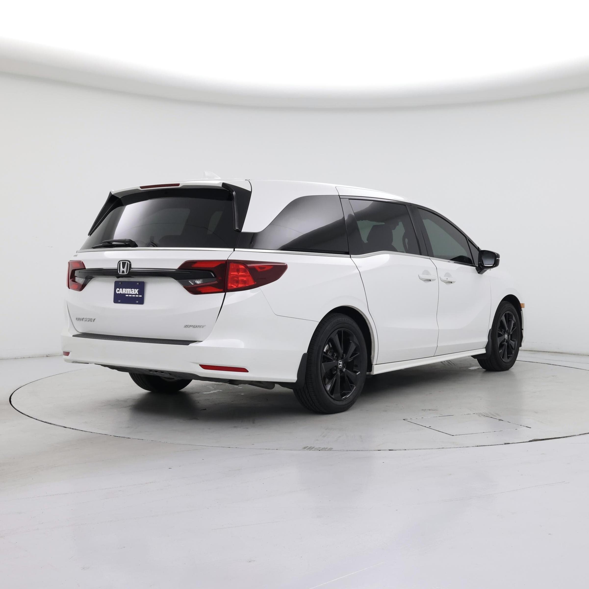 Thumbnail: 2023 Honda Odyssey - 8