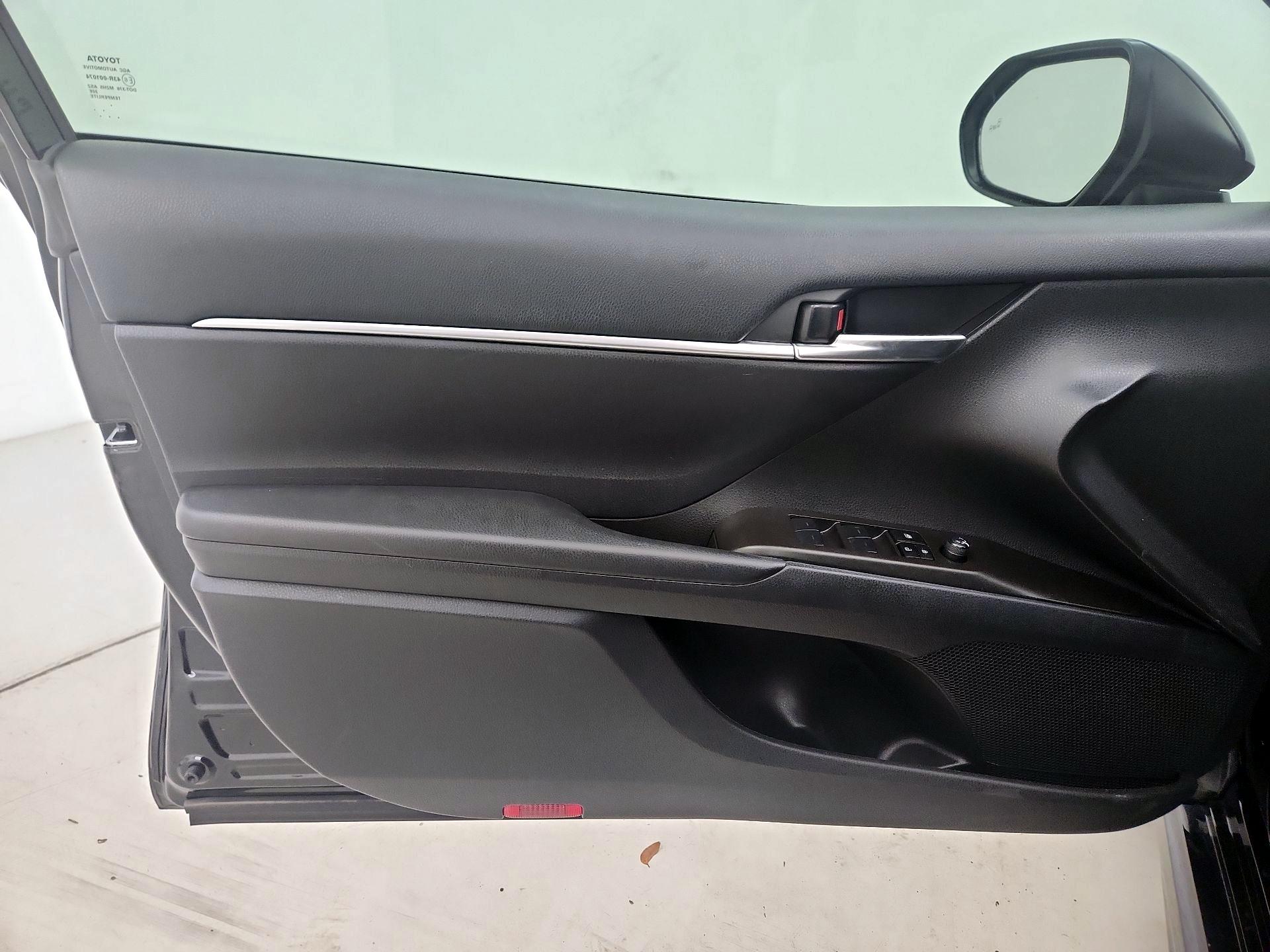 Thumbnail: 2023 Toyota Camry - 12