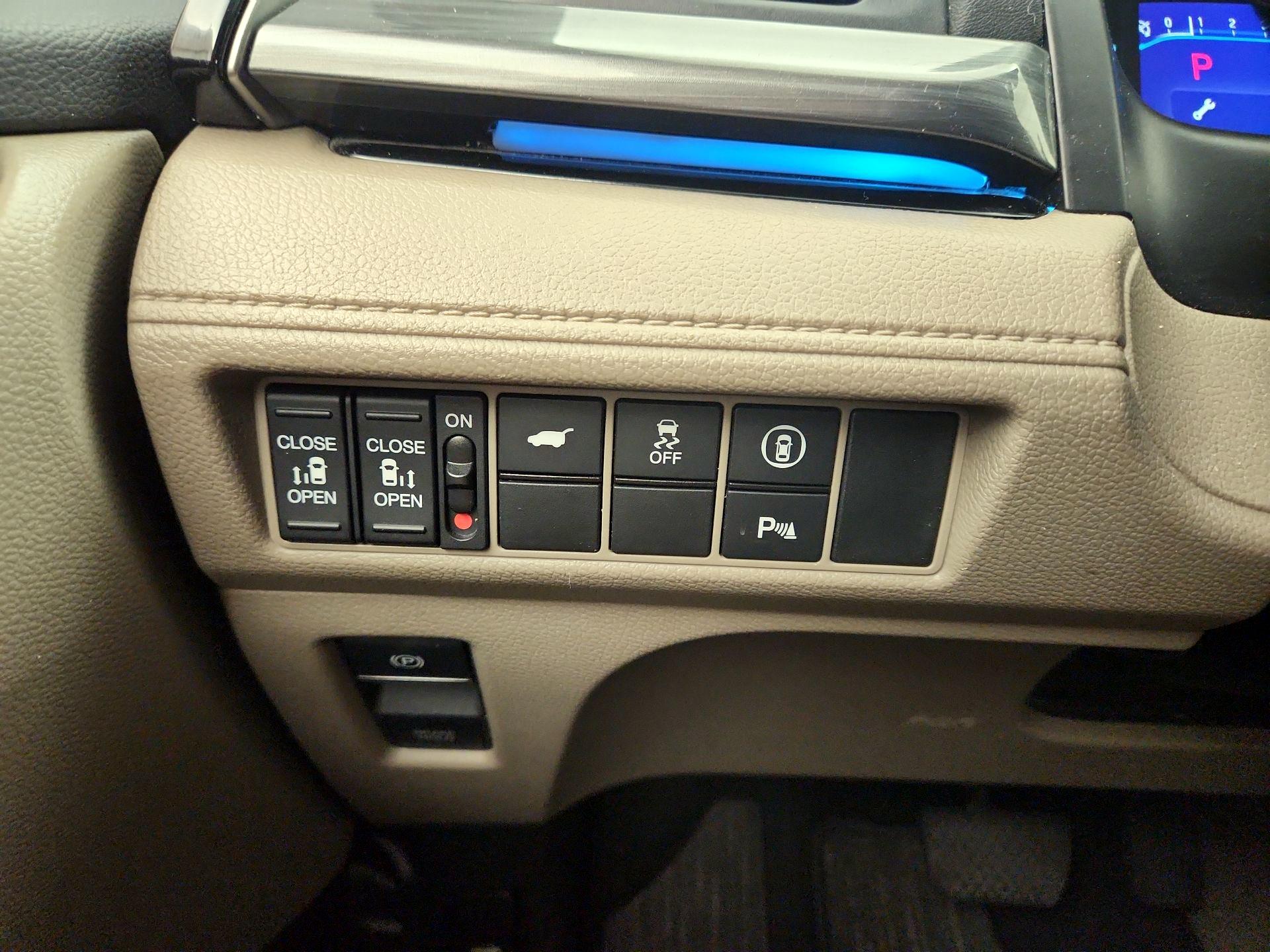 Thumbnail: 2023 Honda Odyssey - 13