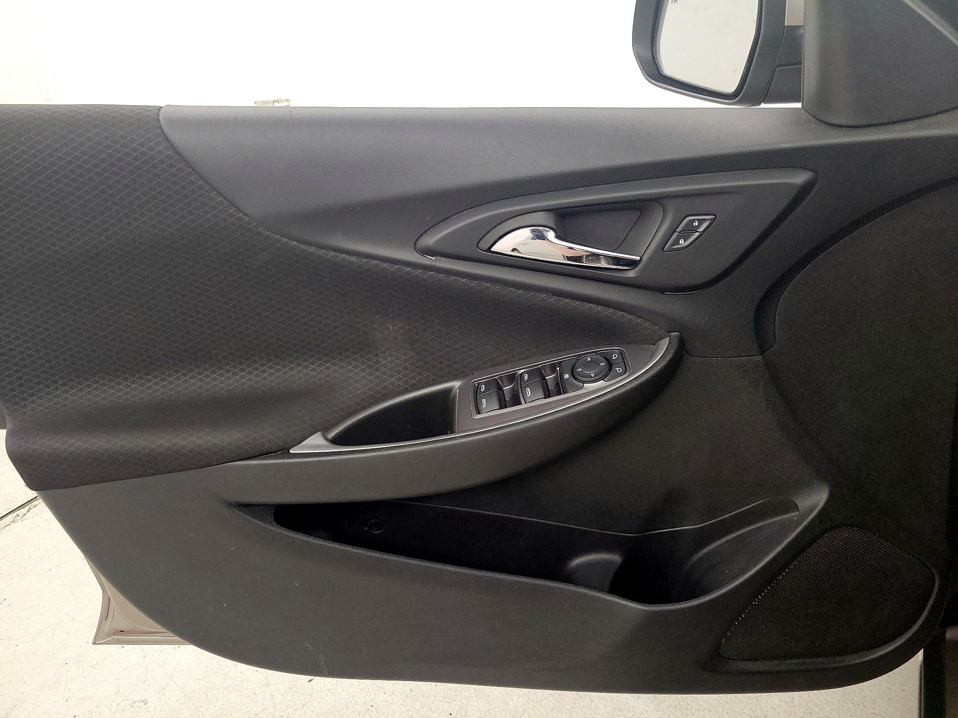 Thumbnail: 2023 Chevrolet Malibu - 12