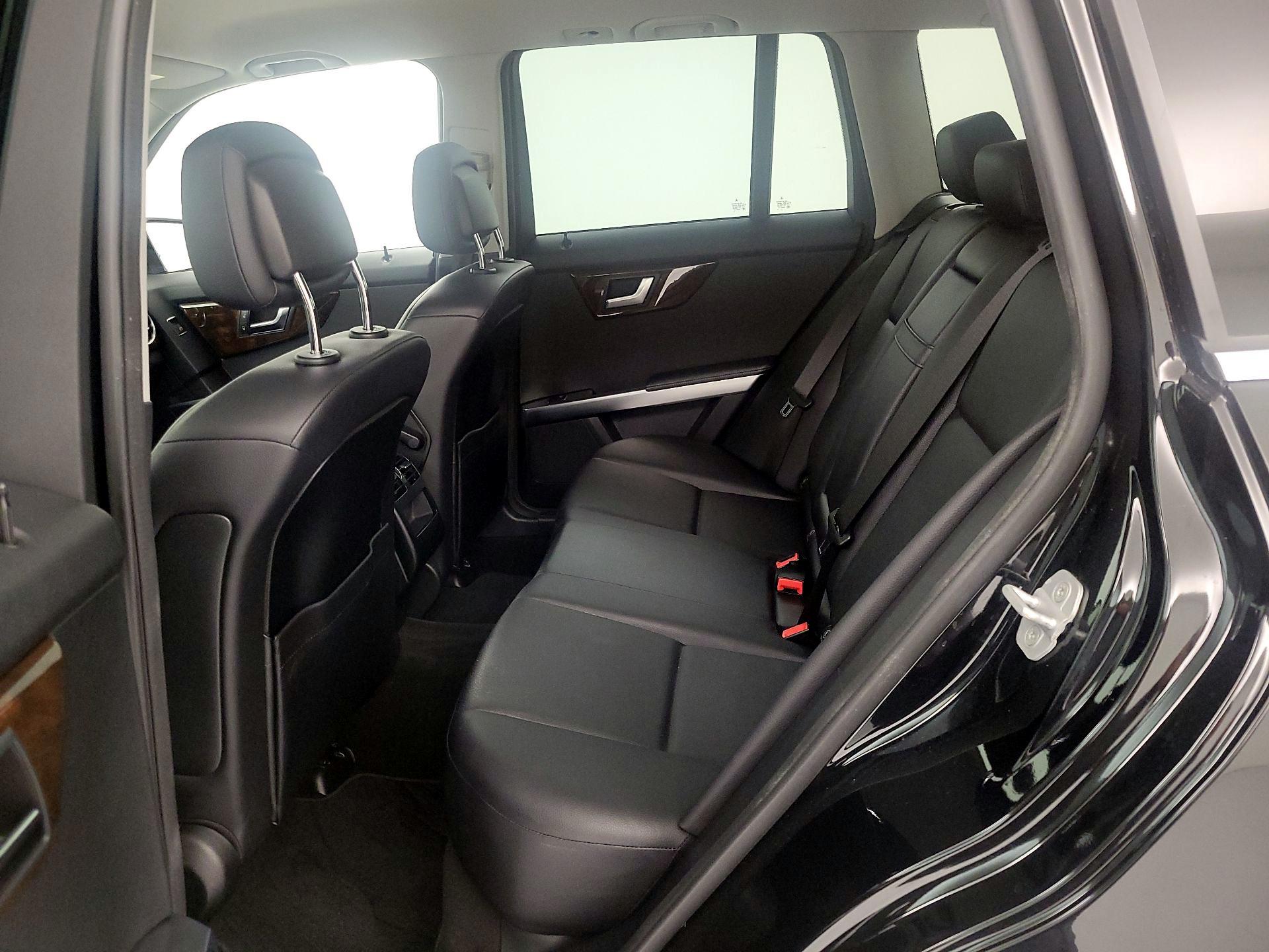Thumbnail: 2015 Mercedes-Benz GLK - 17