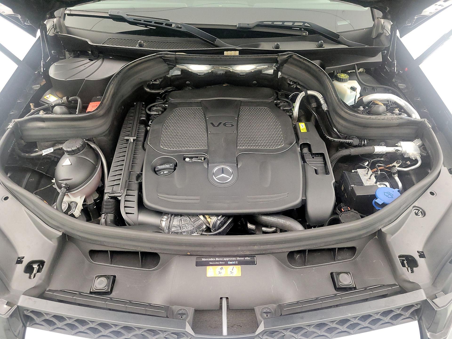 Thumbnail: 2015 Mercedes-Benz GLK - 19