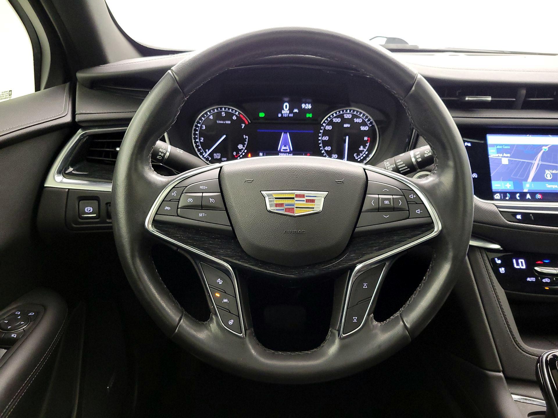 Thumbnail: 2021 Cadillac XT5 - 10