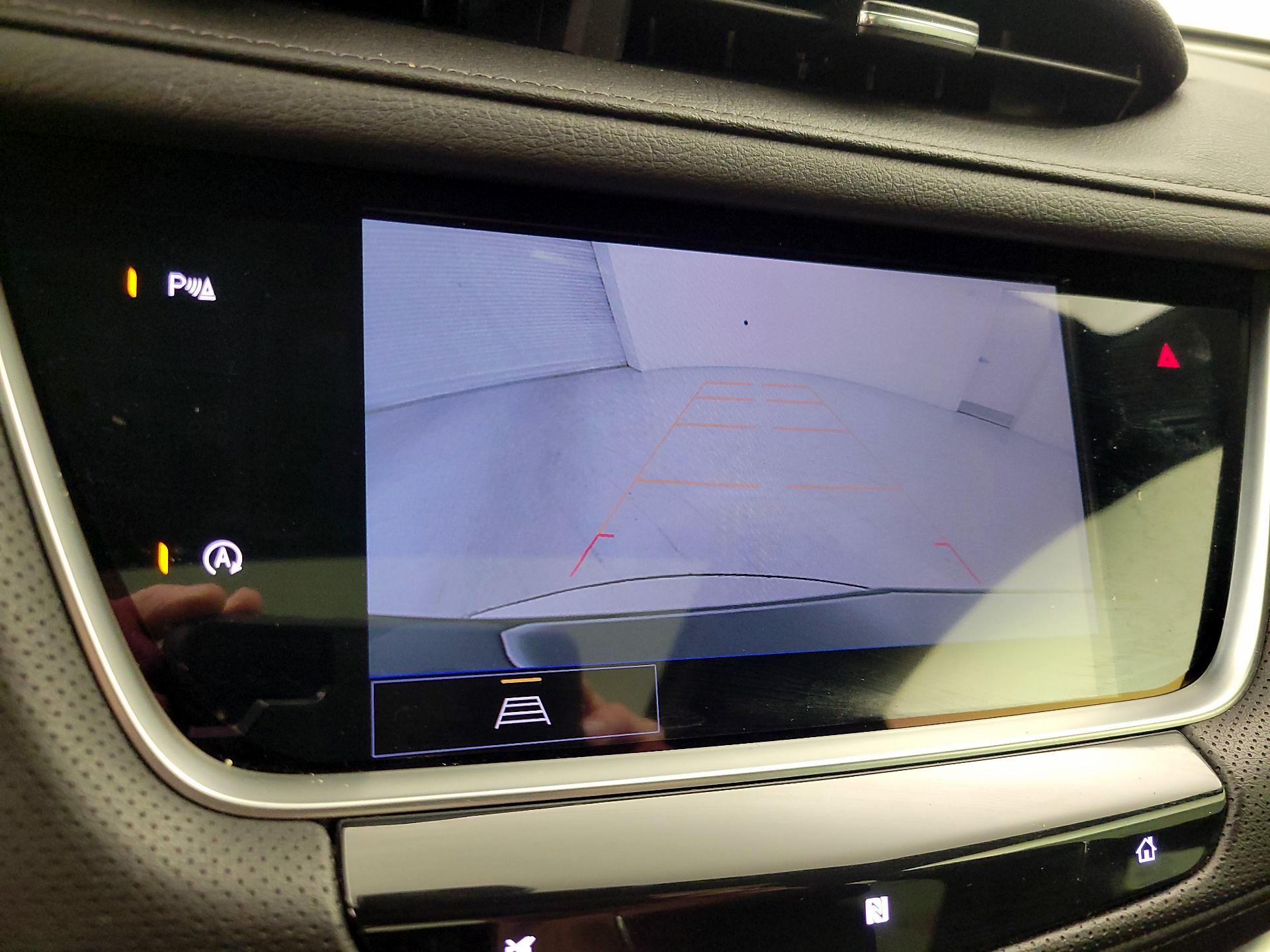 Thumbnail: 2021 Cadillac XT5 - 15