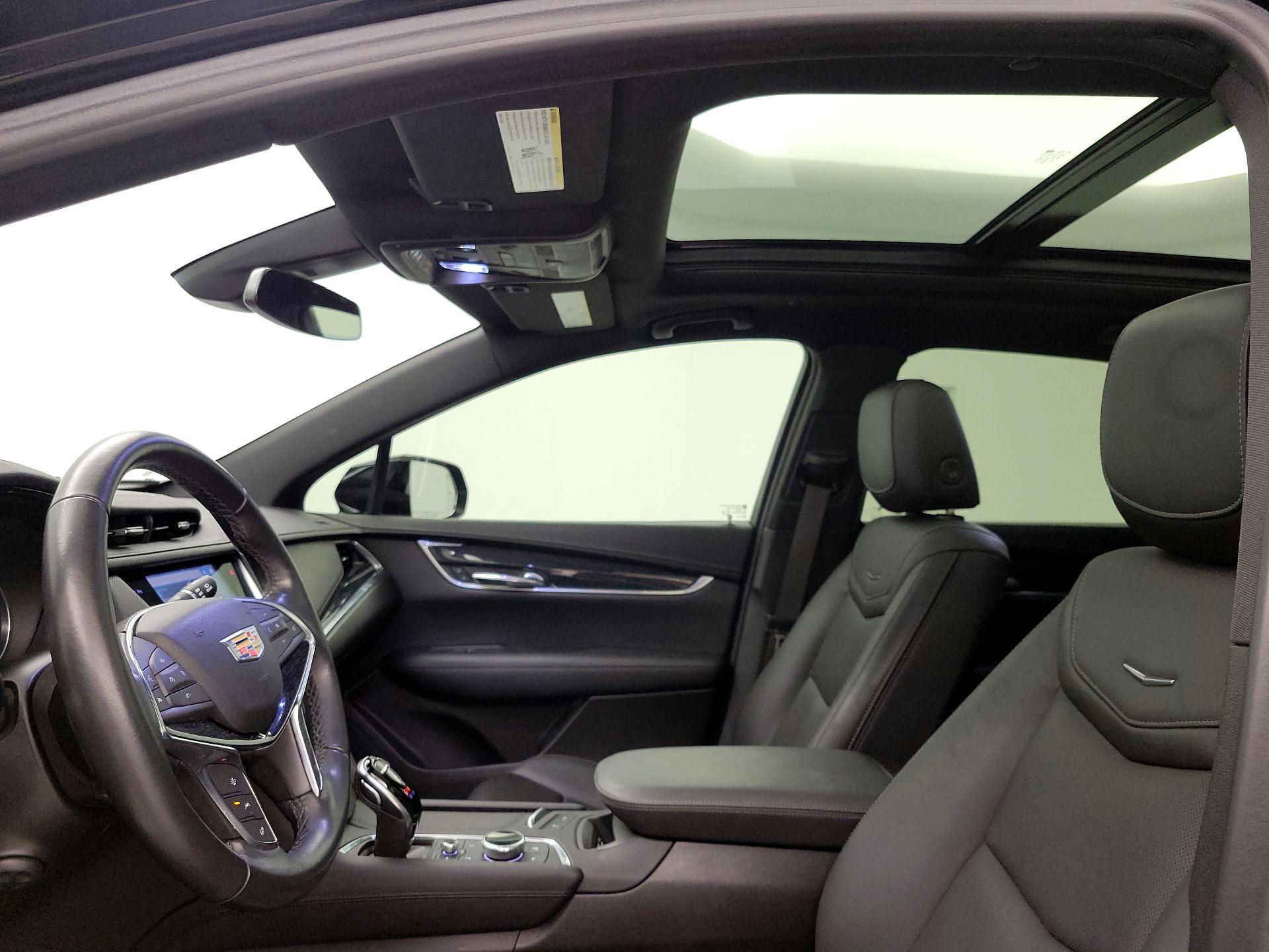 Thumbnail: 2021 Cadillac XT5 - 20