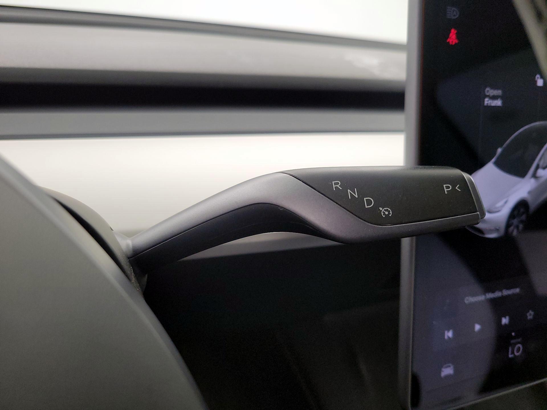 Thumbnail: 2022 Tesla Model Y - 15