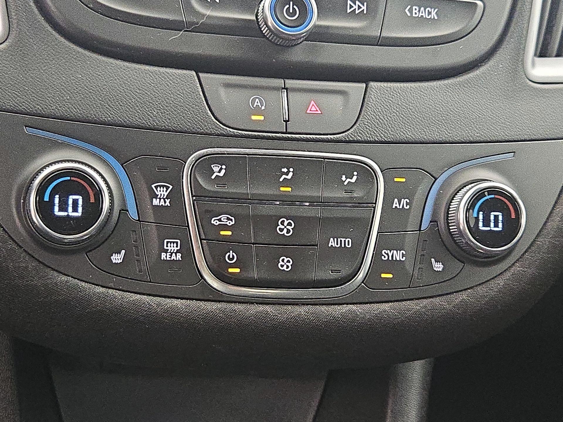 Thumbnail: 2023 Chevrolet Malibu - 16